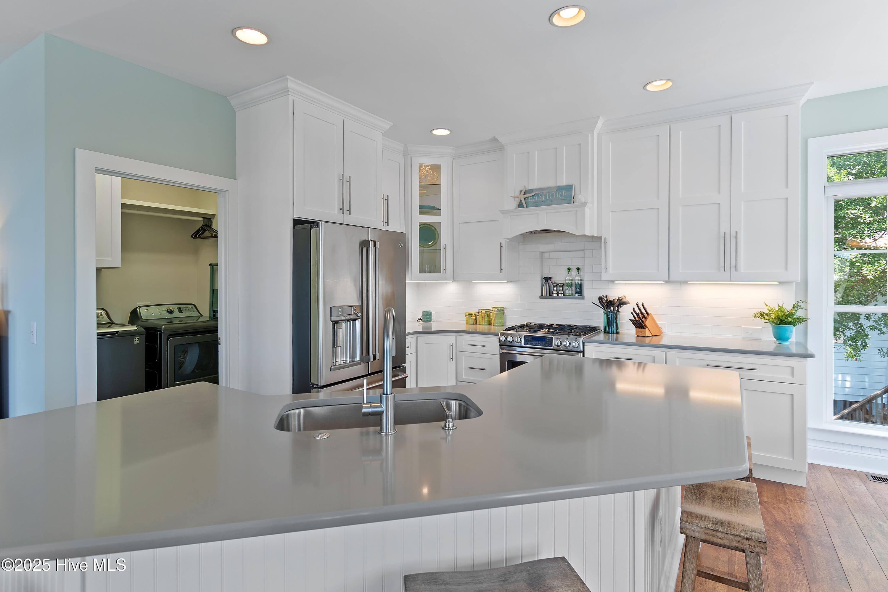 2542 Marsh Hen Drive