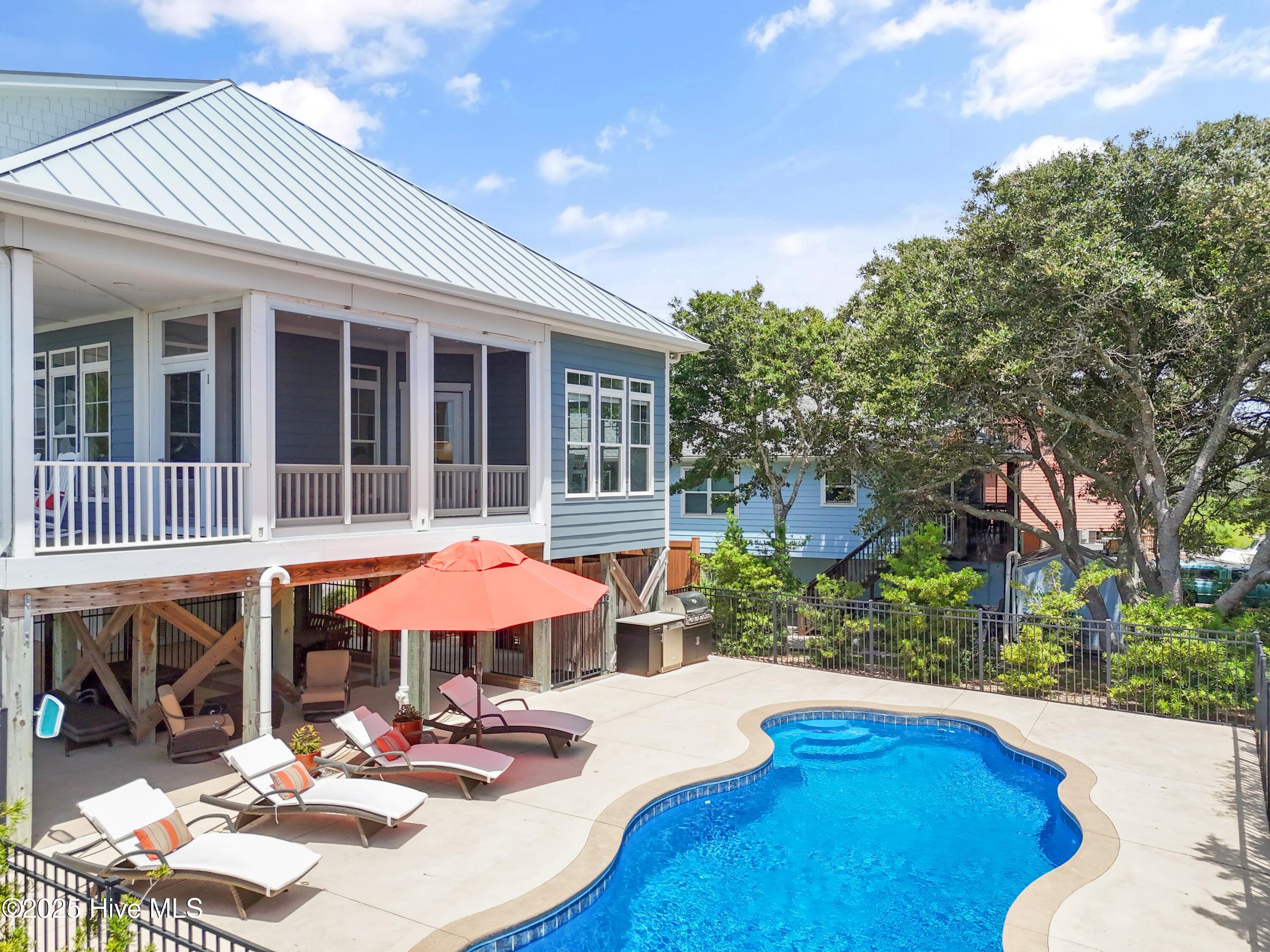 2542 Marsh Hen Drive