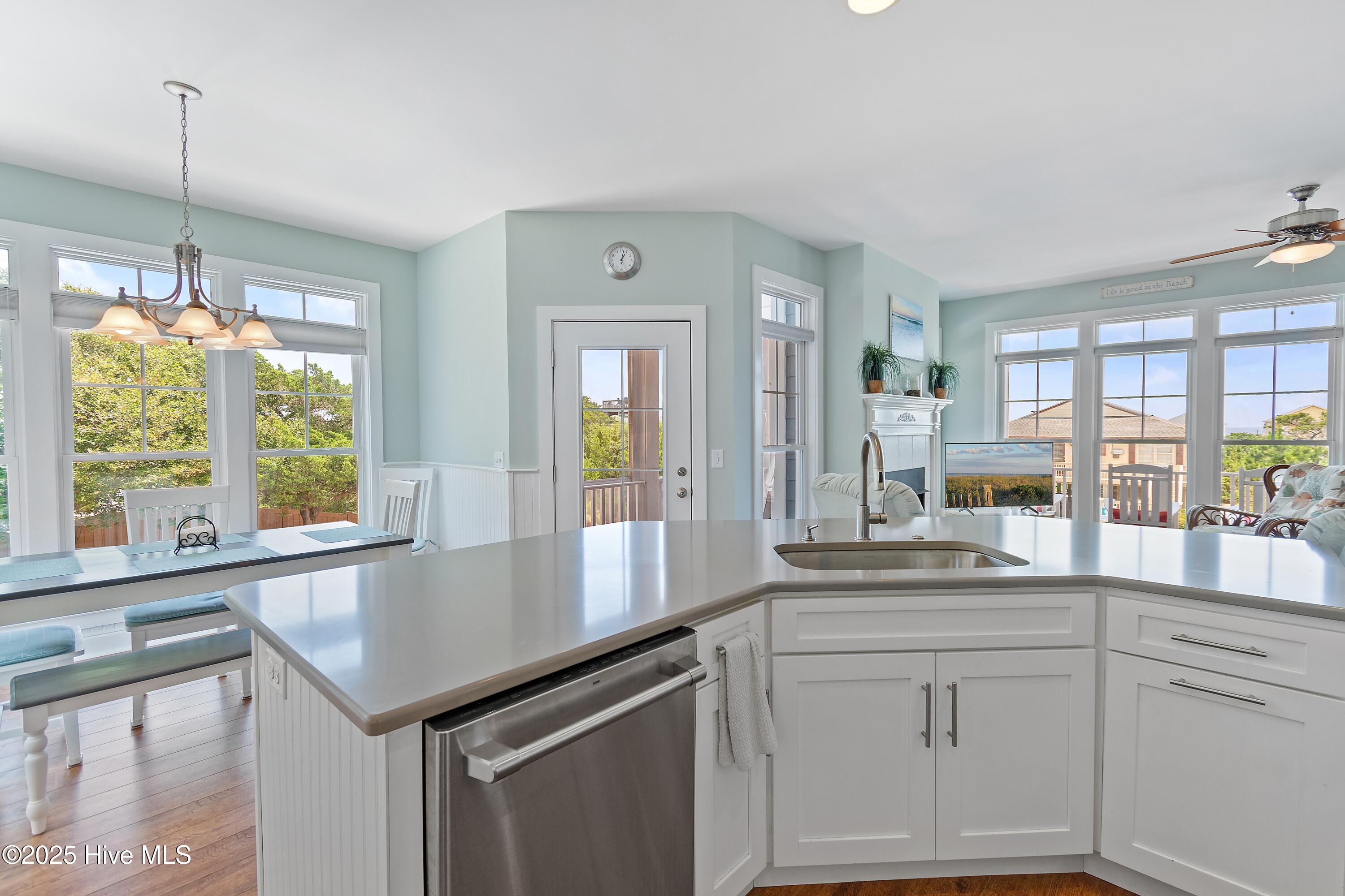 2542 Marsh Hen Drive