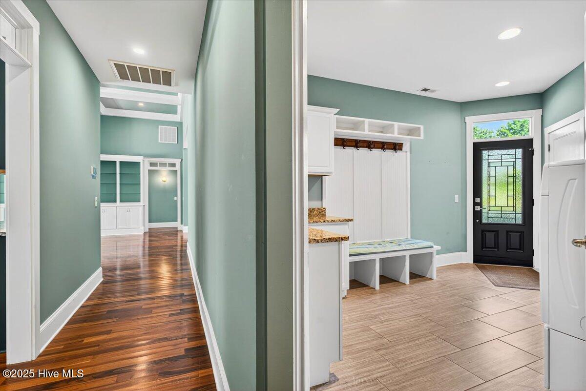 2744 Cedar Crest Drive