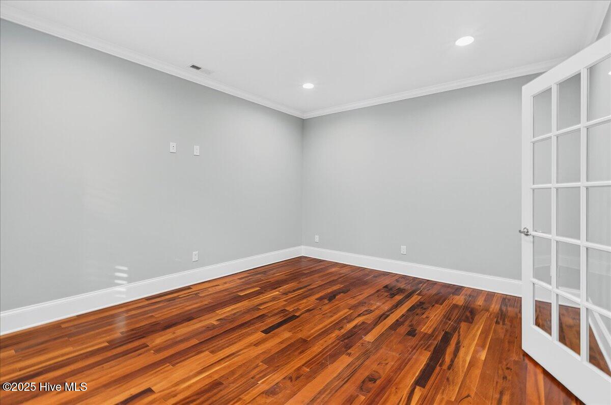 2744 Cedar Crest Drive