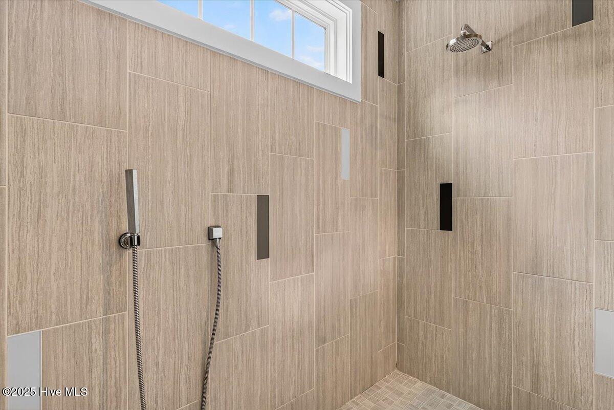 2744 Cedar Crest Drive