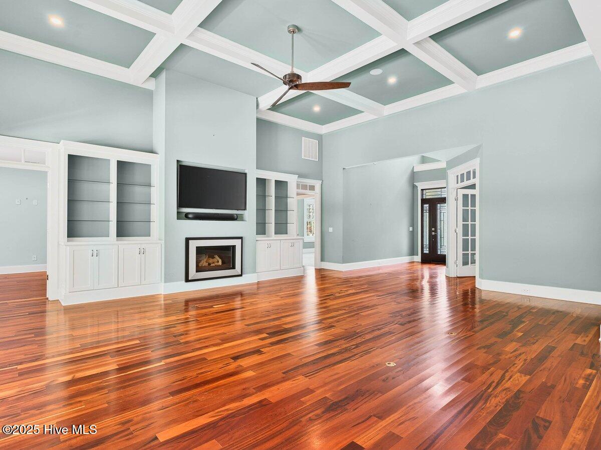 2744 Cedar Crest Drive