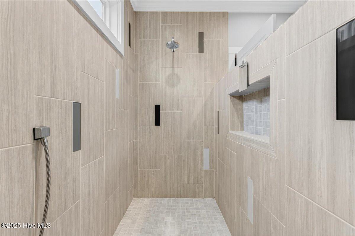 2744 Cedar Crest Drive