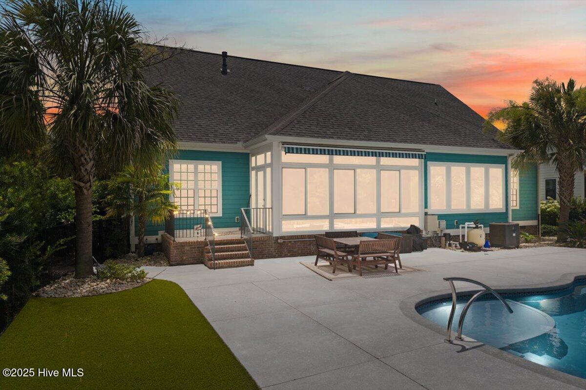 2744 Cedar Crest Drive