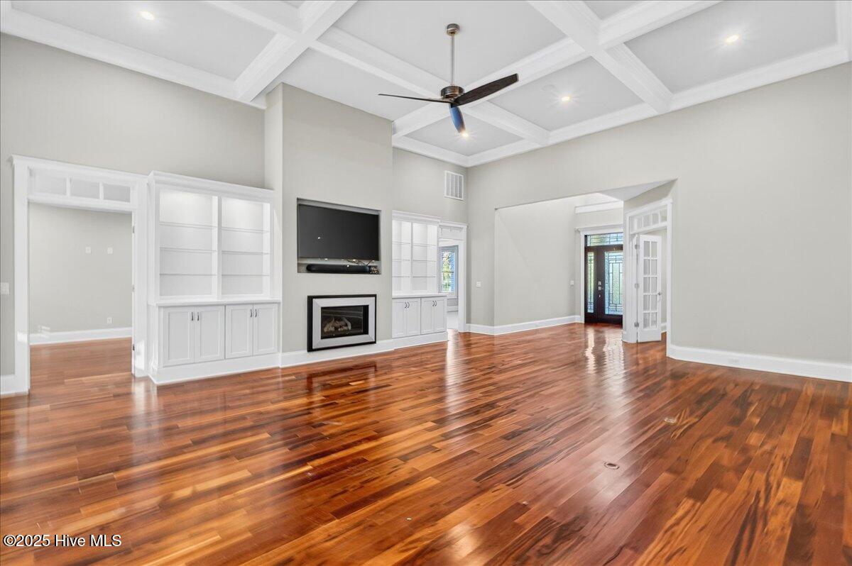 2744 Cedar Crest Drive