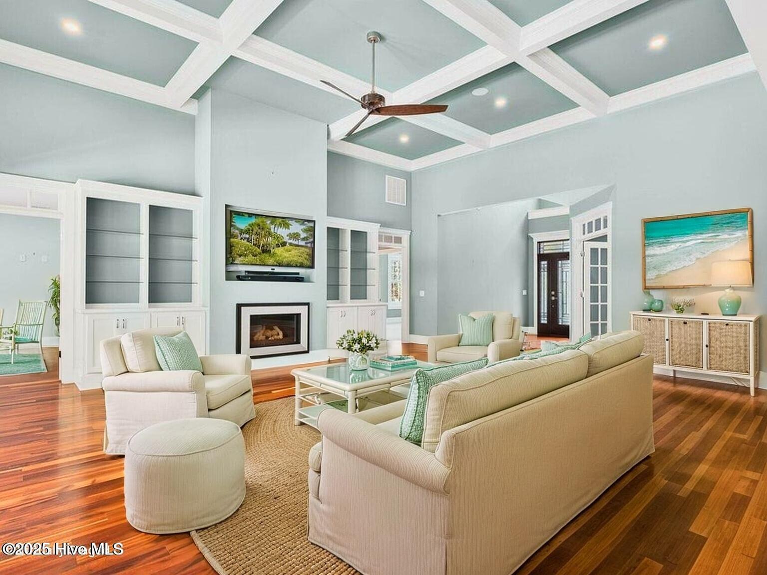 2744 Cedar Crest Drive