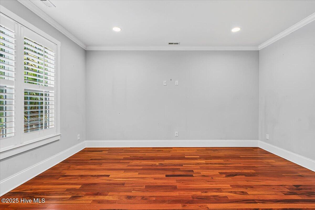 2744 Cedar Crest Drive