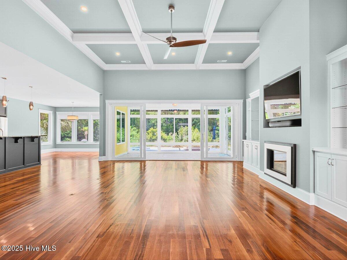 2744 Cedar Crest Drive