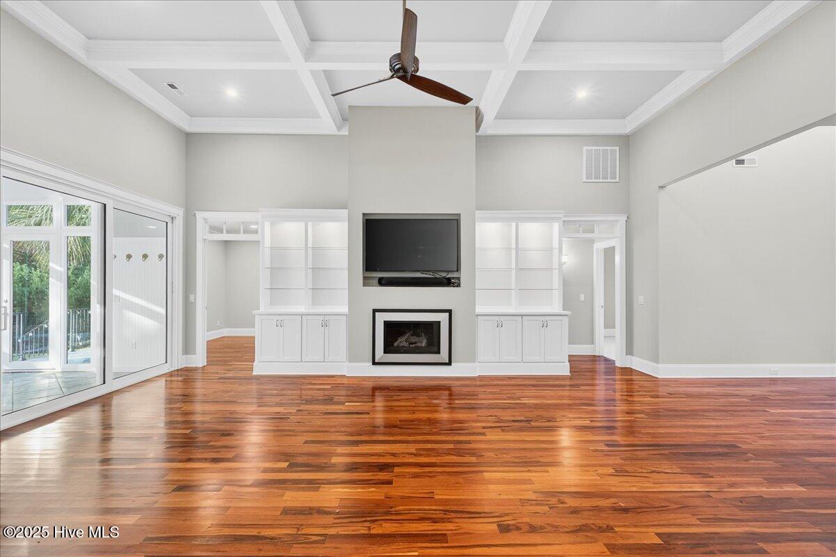 2744 Cedar Crest Drive