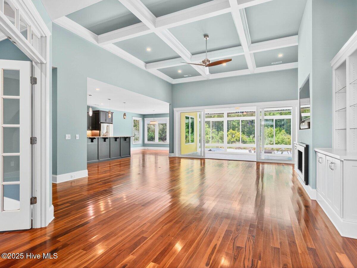 2744 Cedar Crest Drive