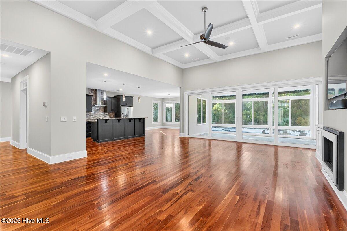 2744 Cedar Crest Drive