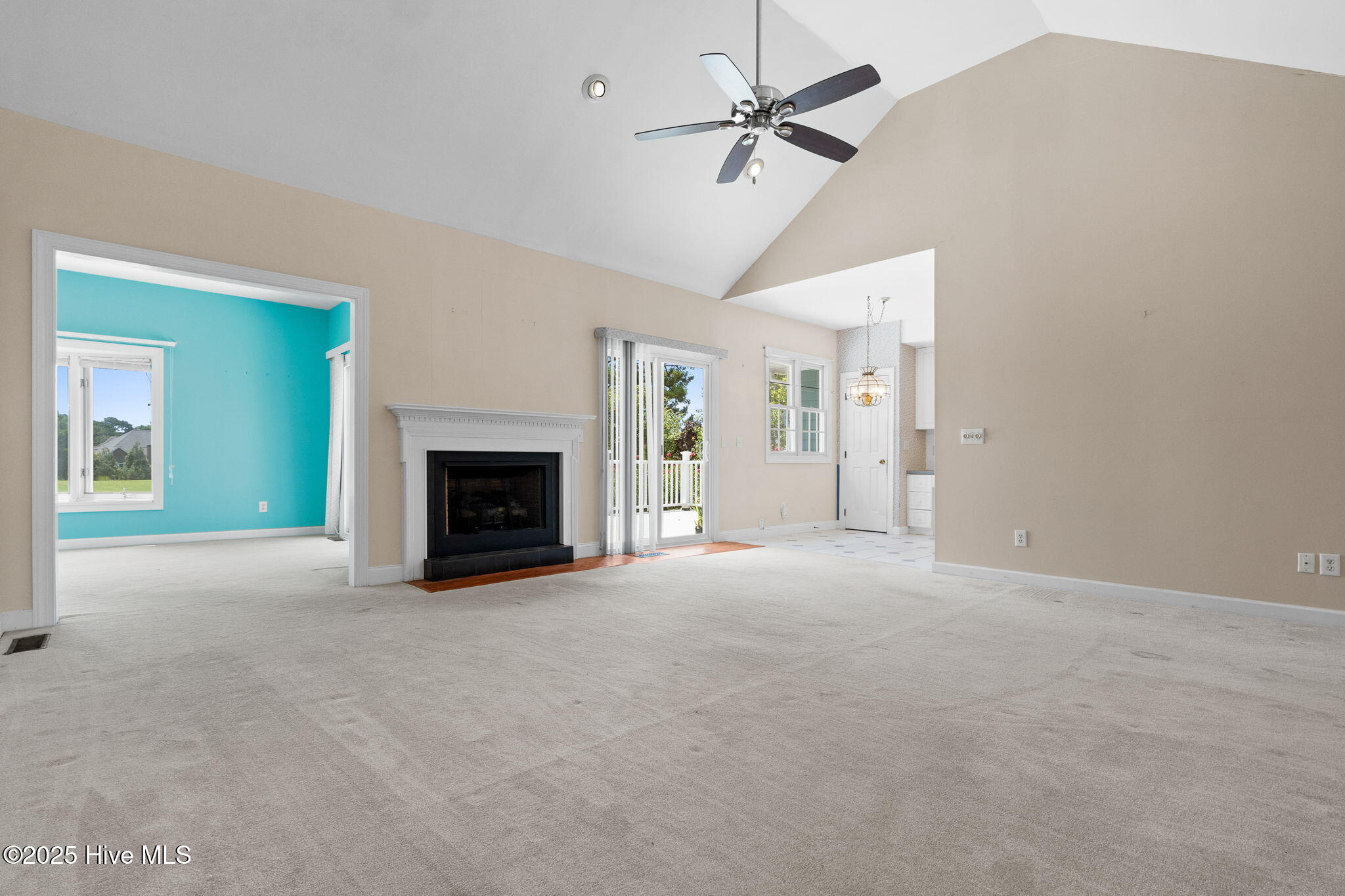 3223 St Andrews Circle SE