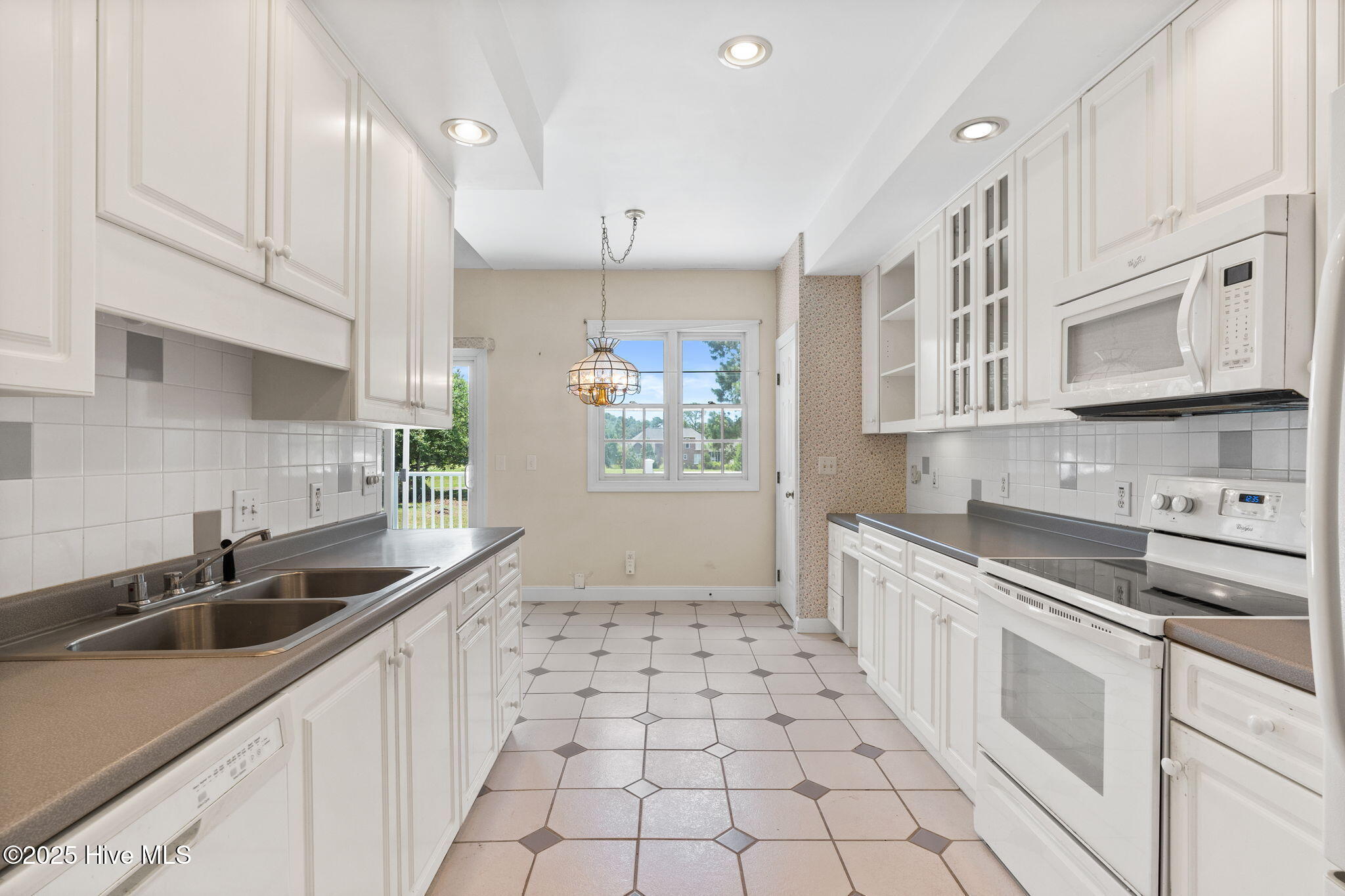 3223 St Andrews Circle SE