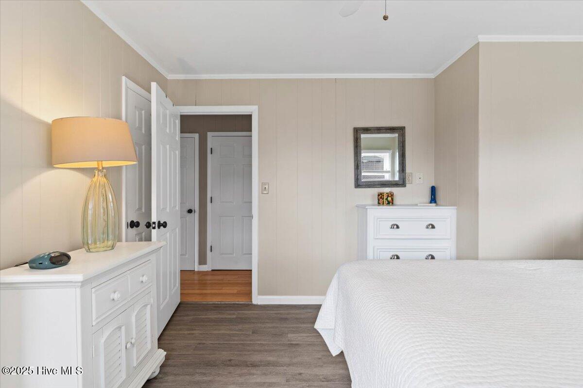 877 Ocean Boulevard W