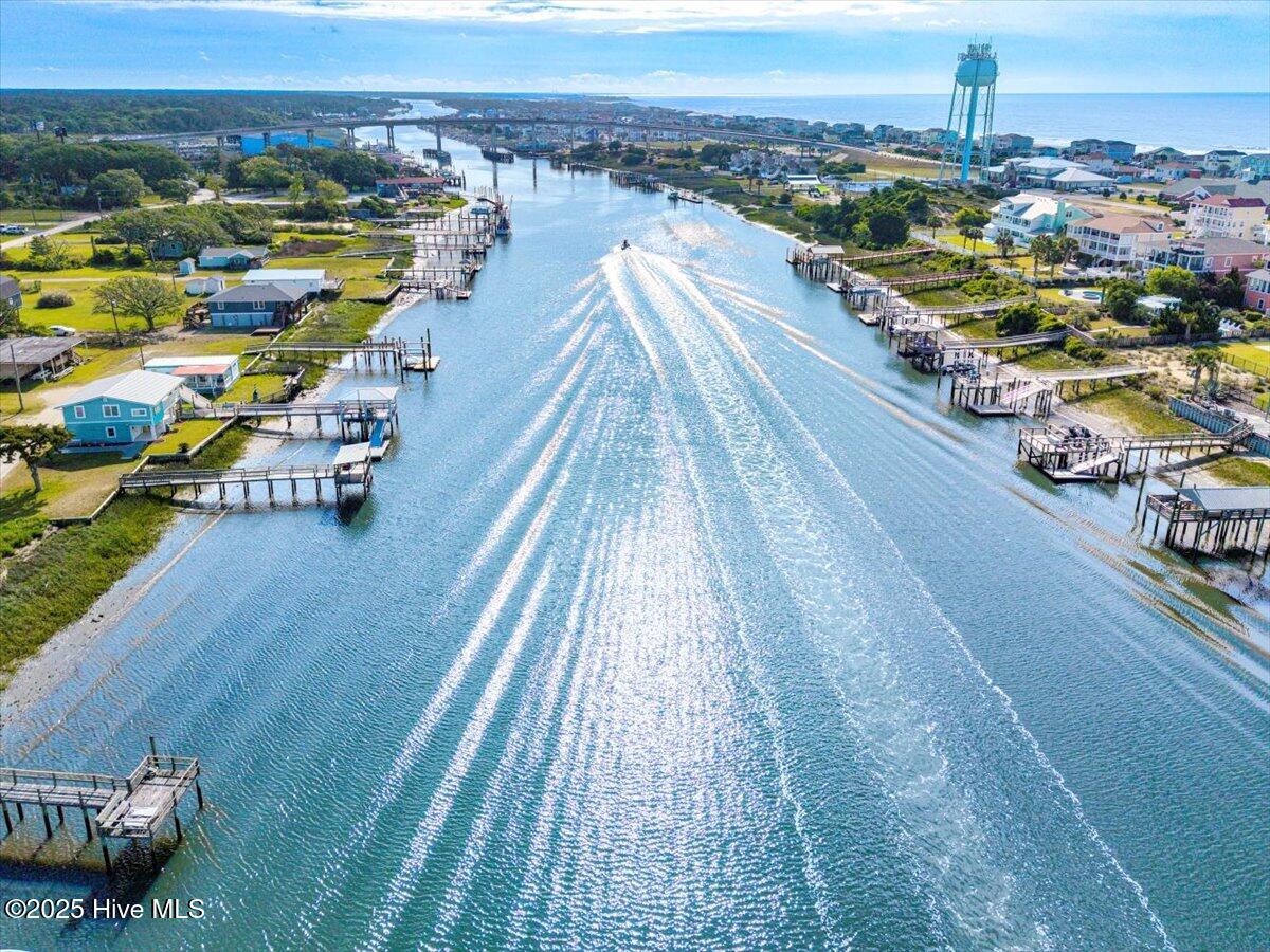 877 Ocean Boulevard W