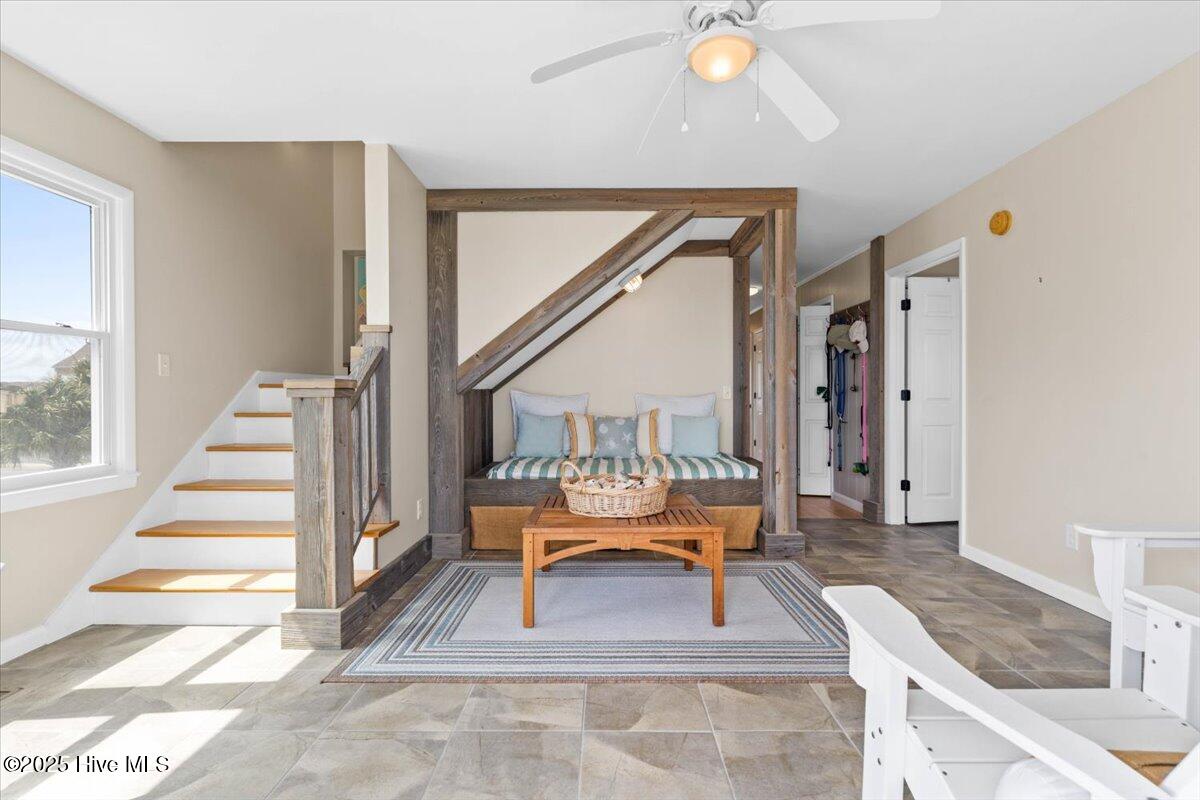 877 Ocean Boulevard W