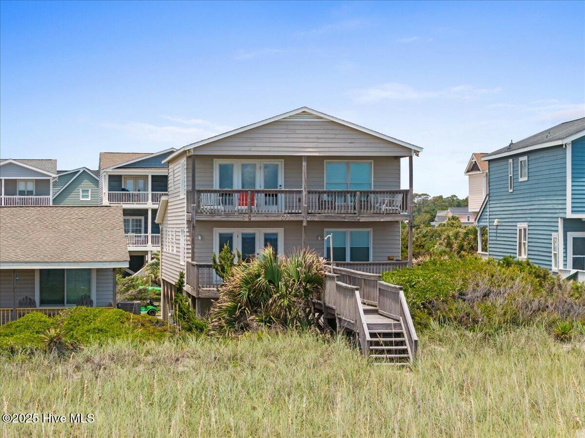 877 Ocean Boulevard W
