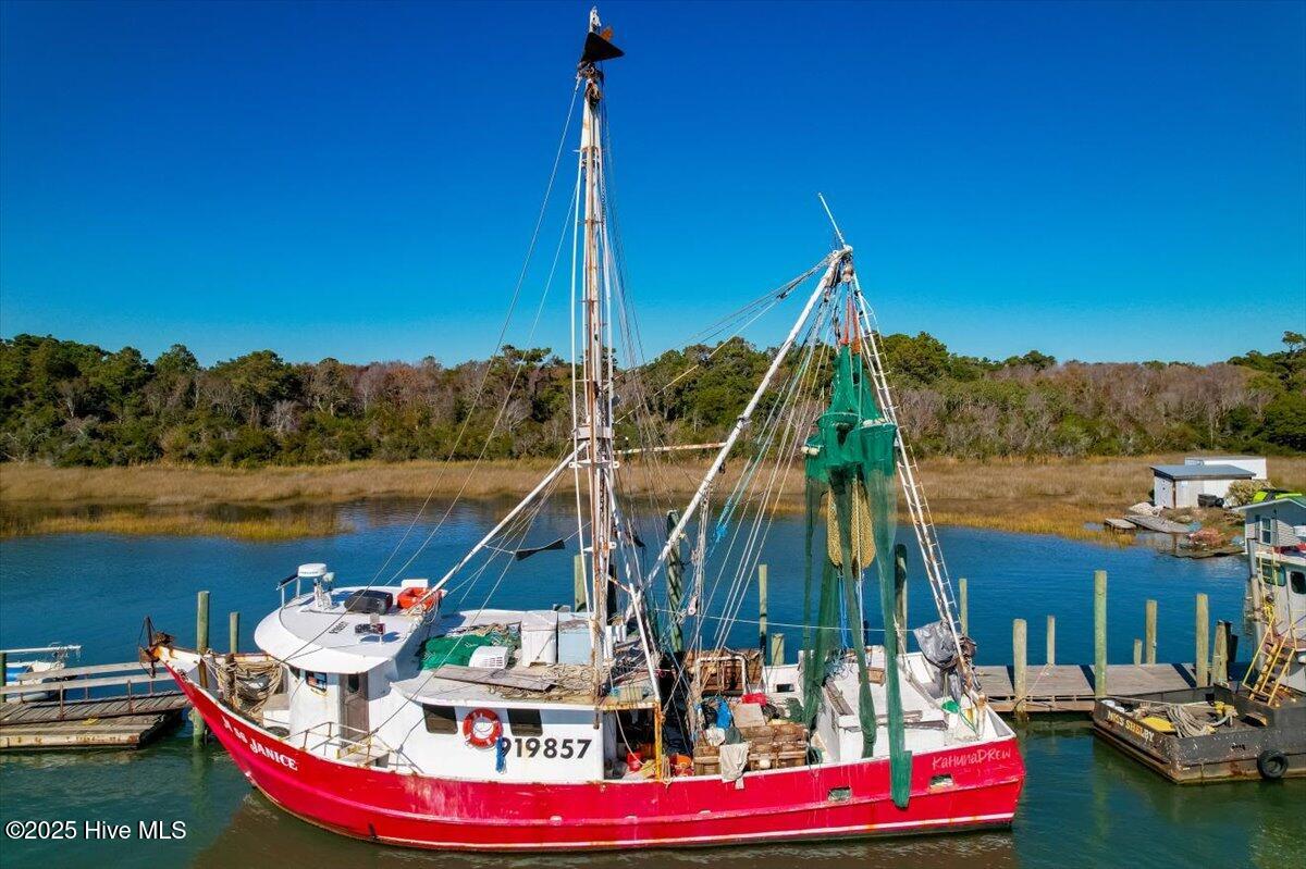 877 Ocean Boulevard W