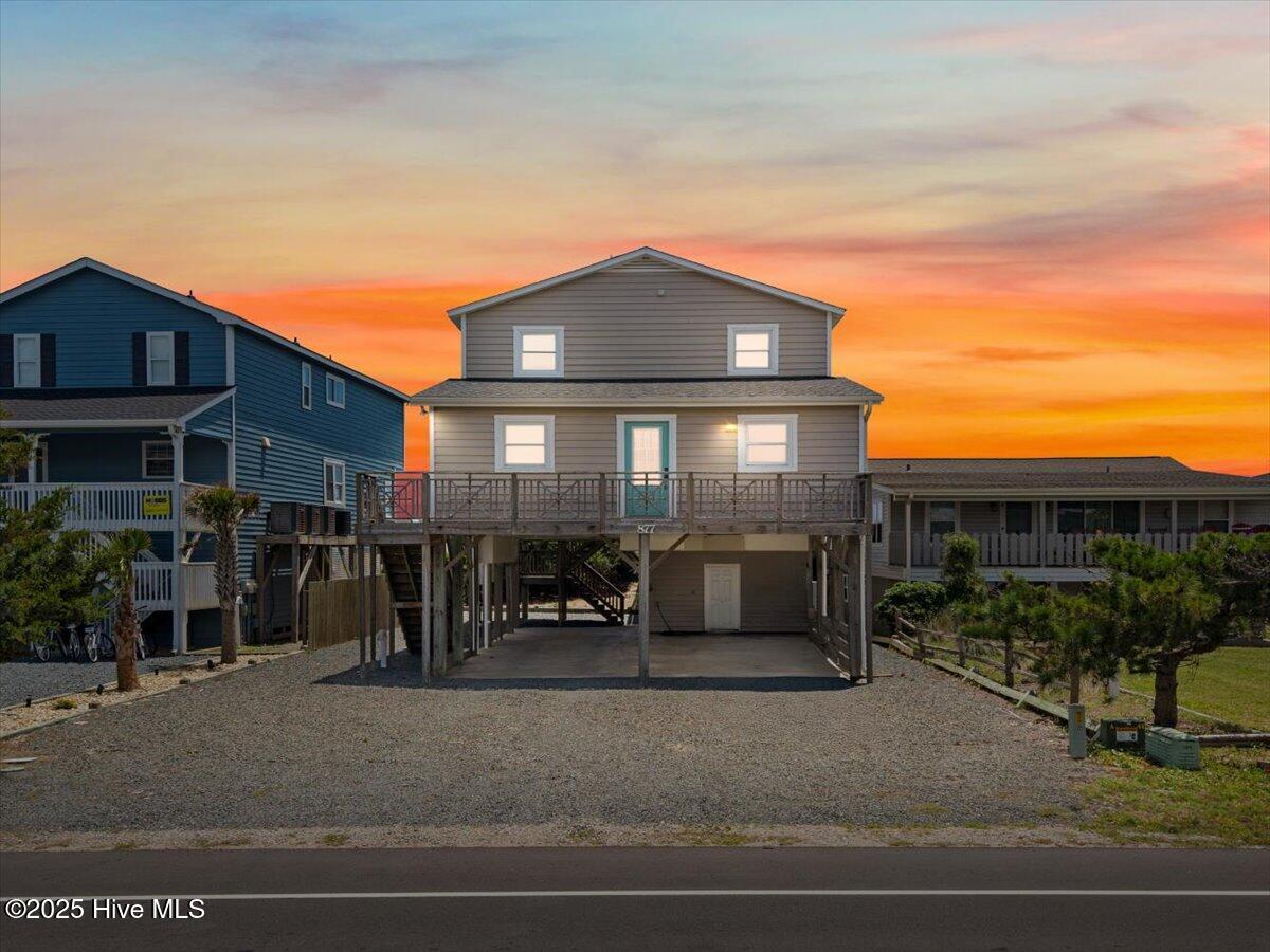 877 Ocean Boulevard W