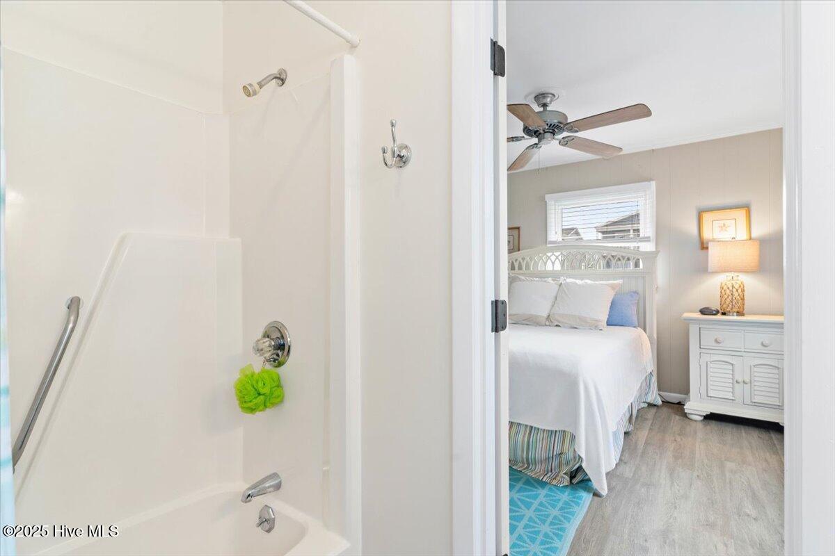 877 Ocean Boulevard W