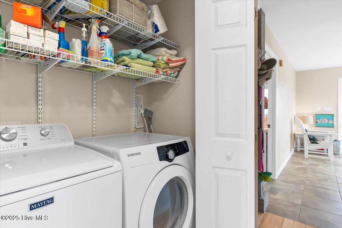 877 Ocean Boulevard W