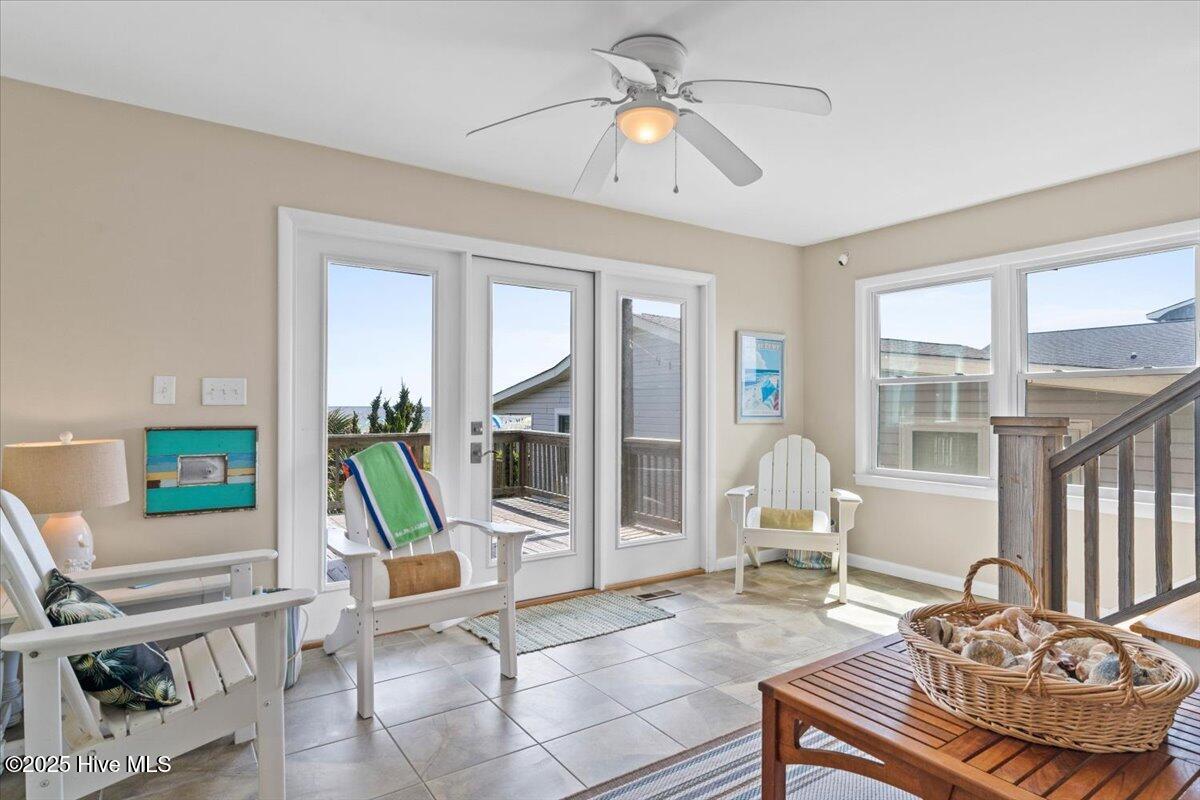 877 Ocean Boulevard W