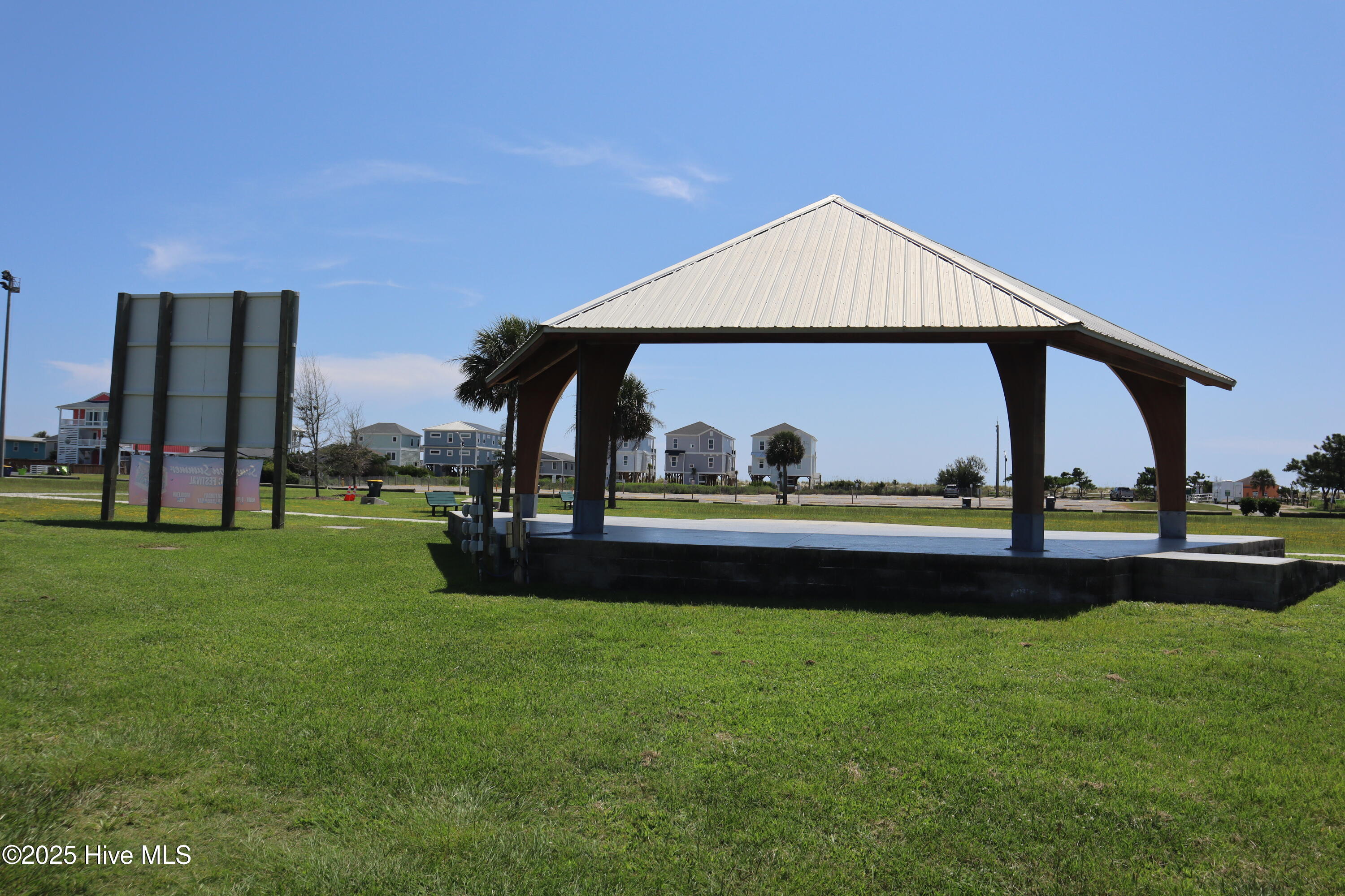 2902 E Oak Island Drive Unit: A&B