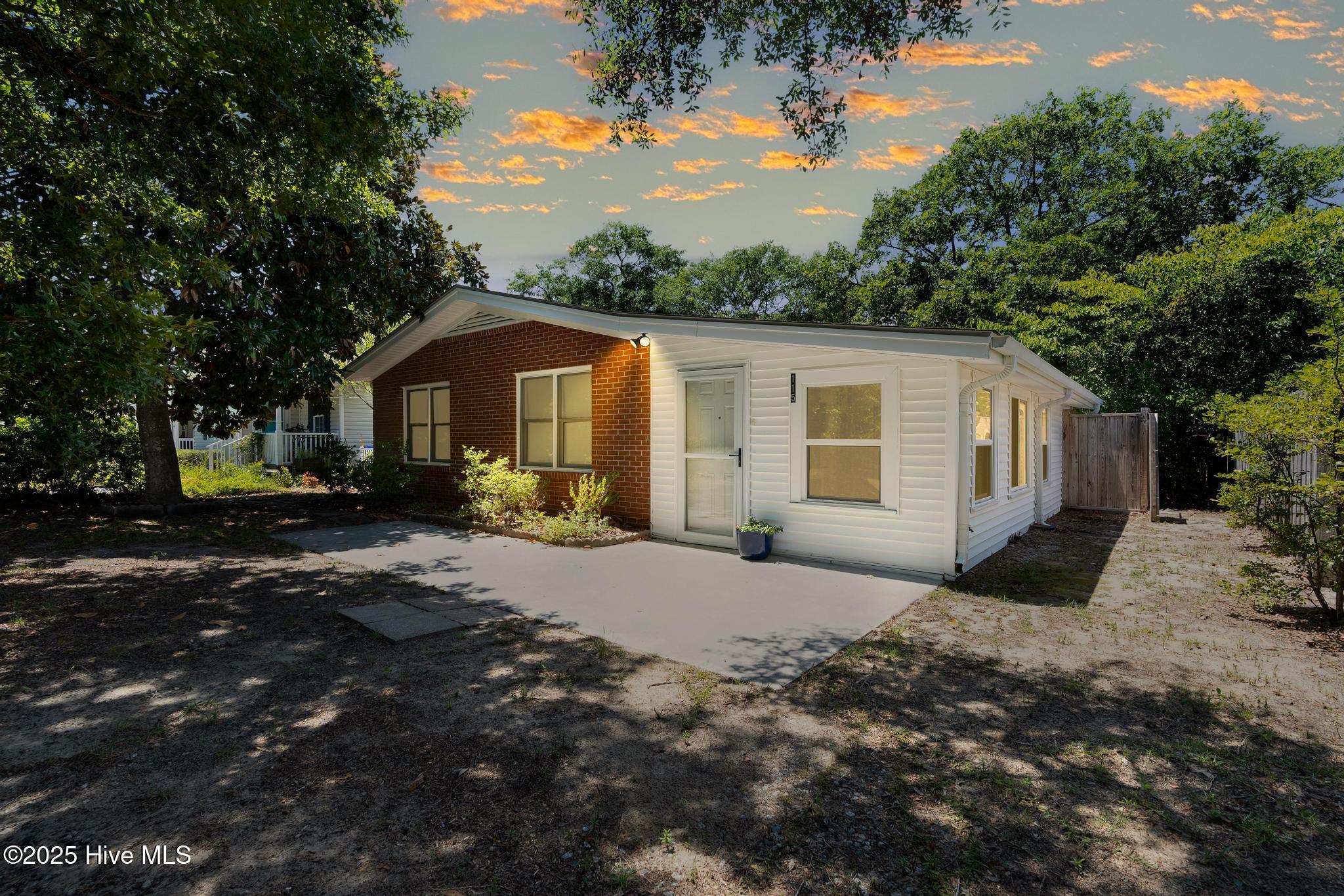 115 NE 9th Street