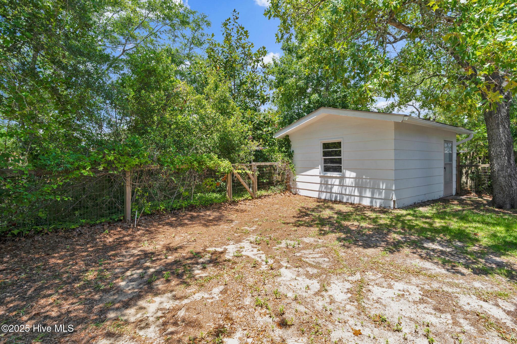 115 NE 9th Street