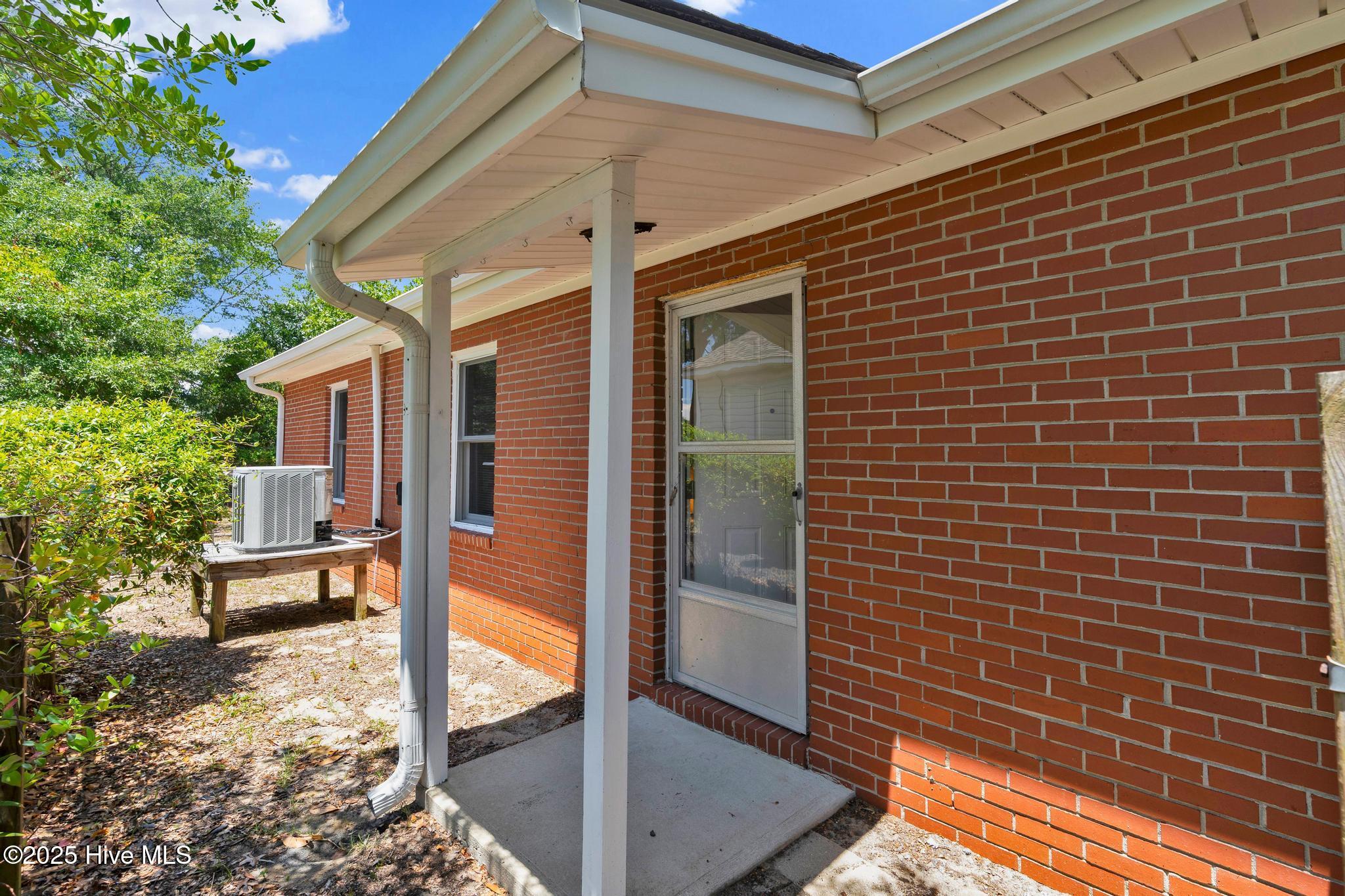 115 NE 9th Street
