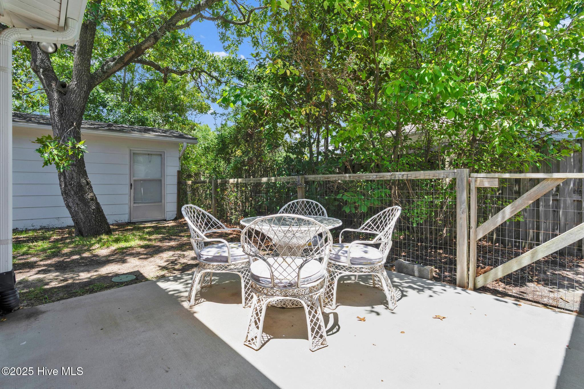 115 NE 9th Street