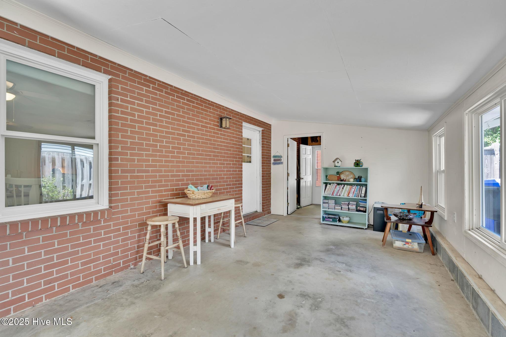 115 NE 9th Street