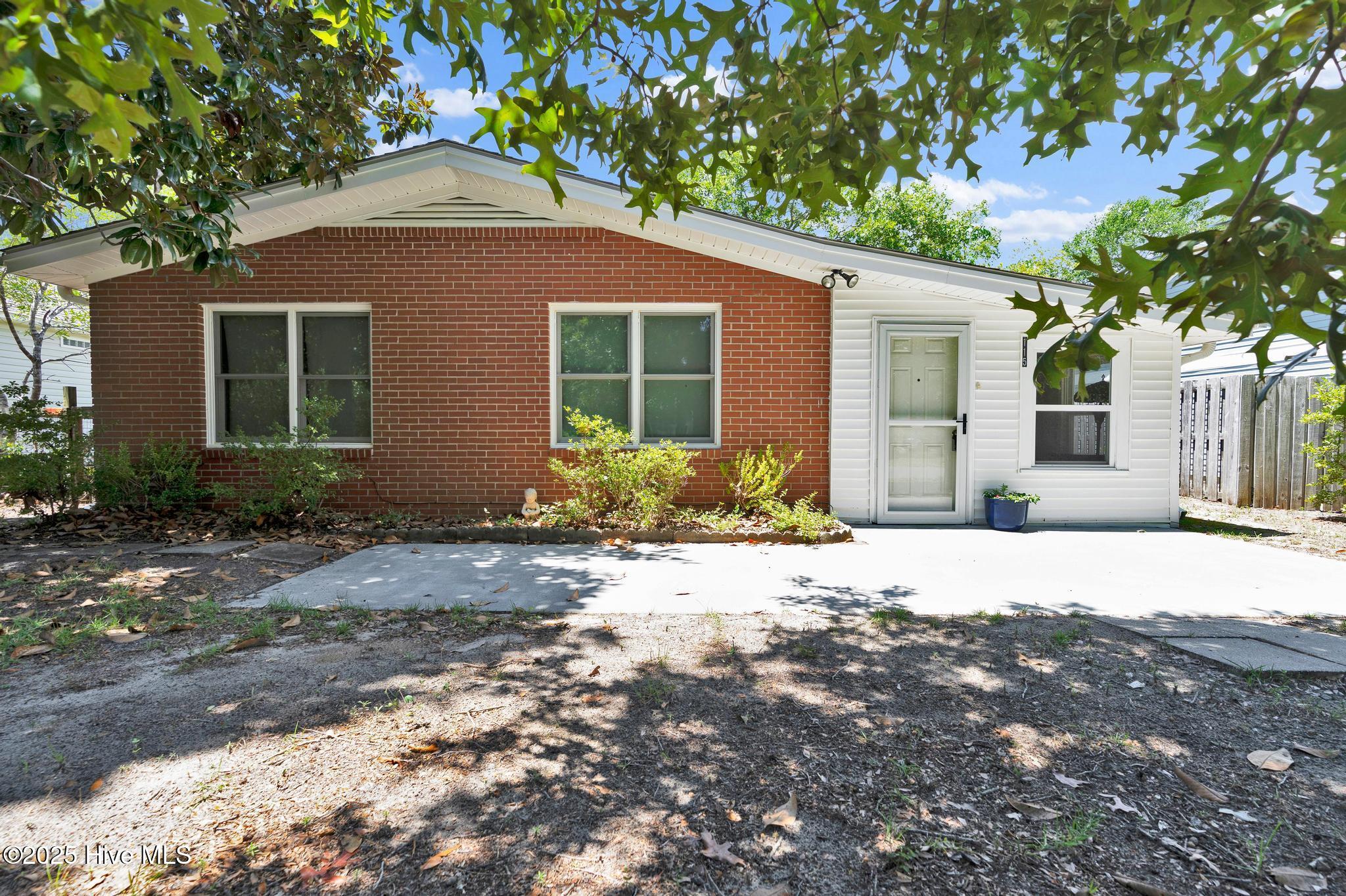 115 NE 9th Street