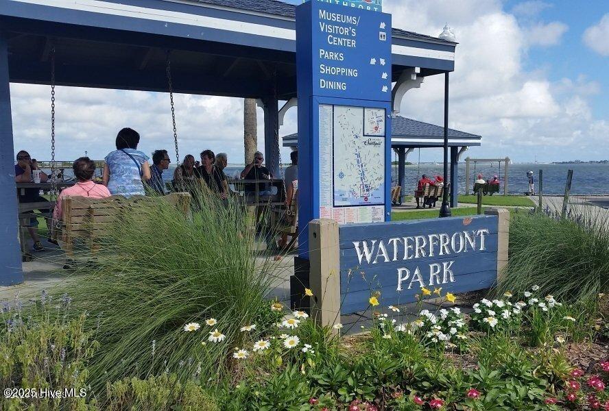 205 W Leonard Street