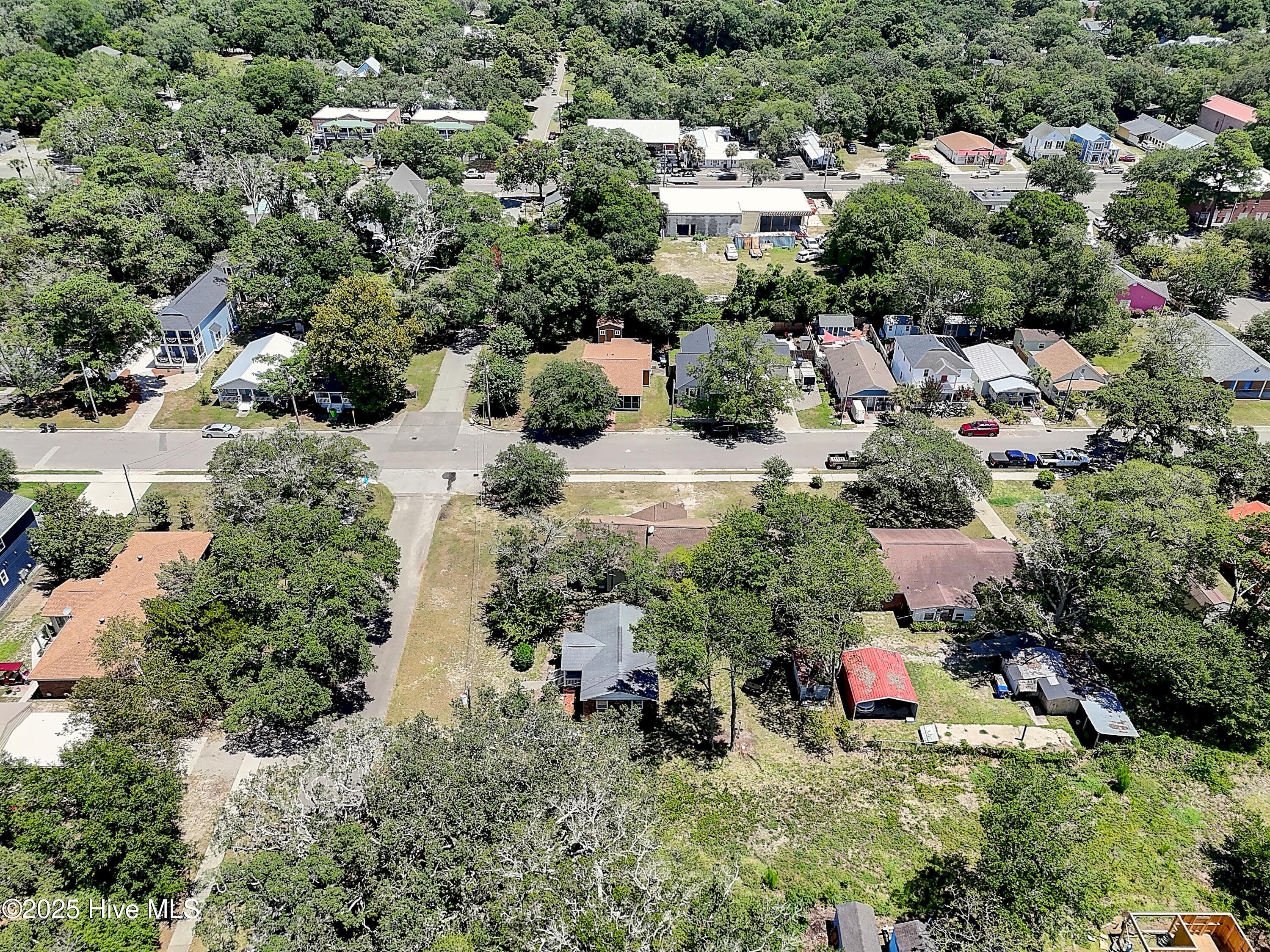 205 W Leonard Street