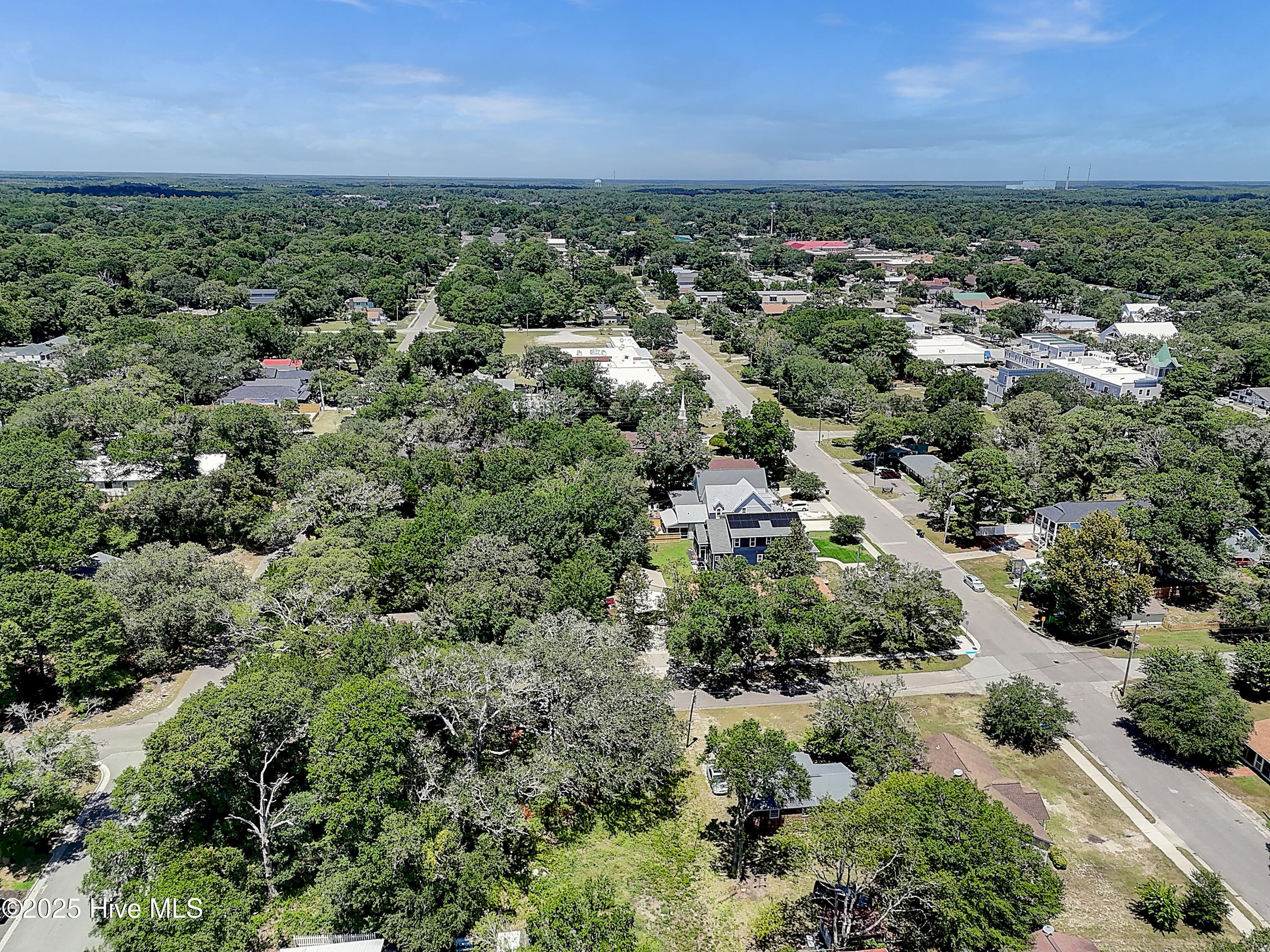 205 W Leonard Street