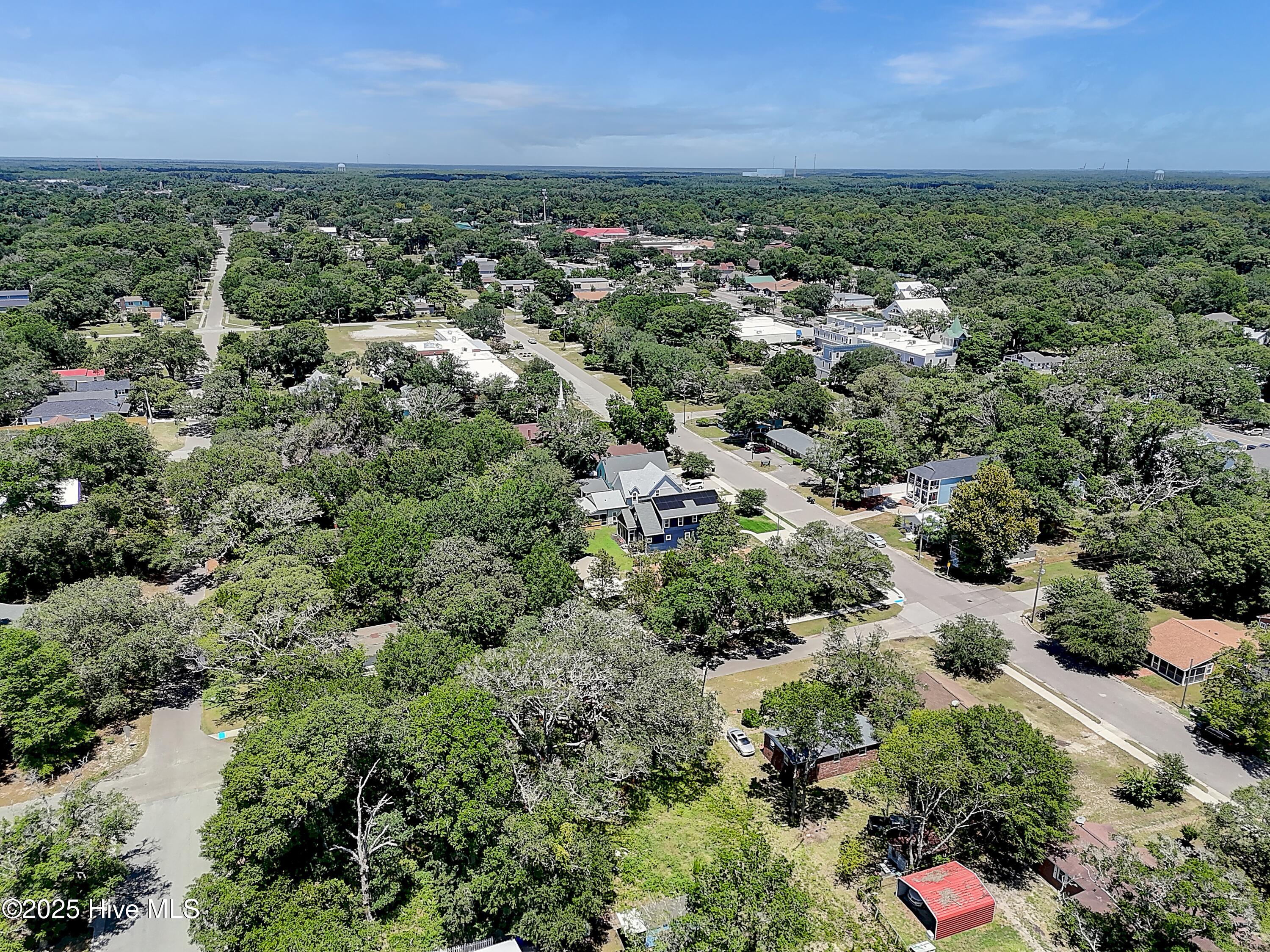 205 W Leonard Street