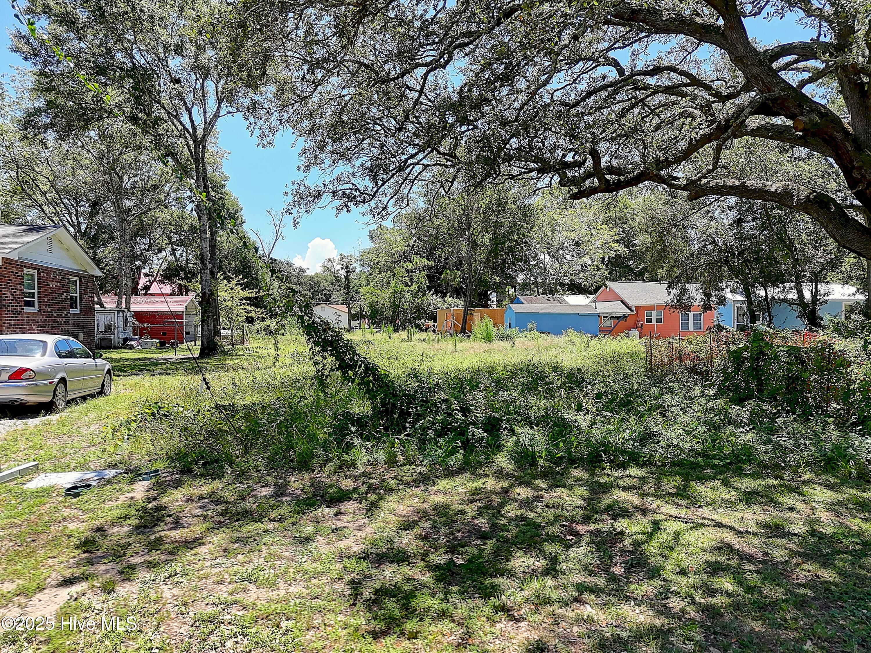 205 W Leonard Street