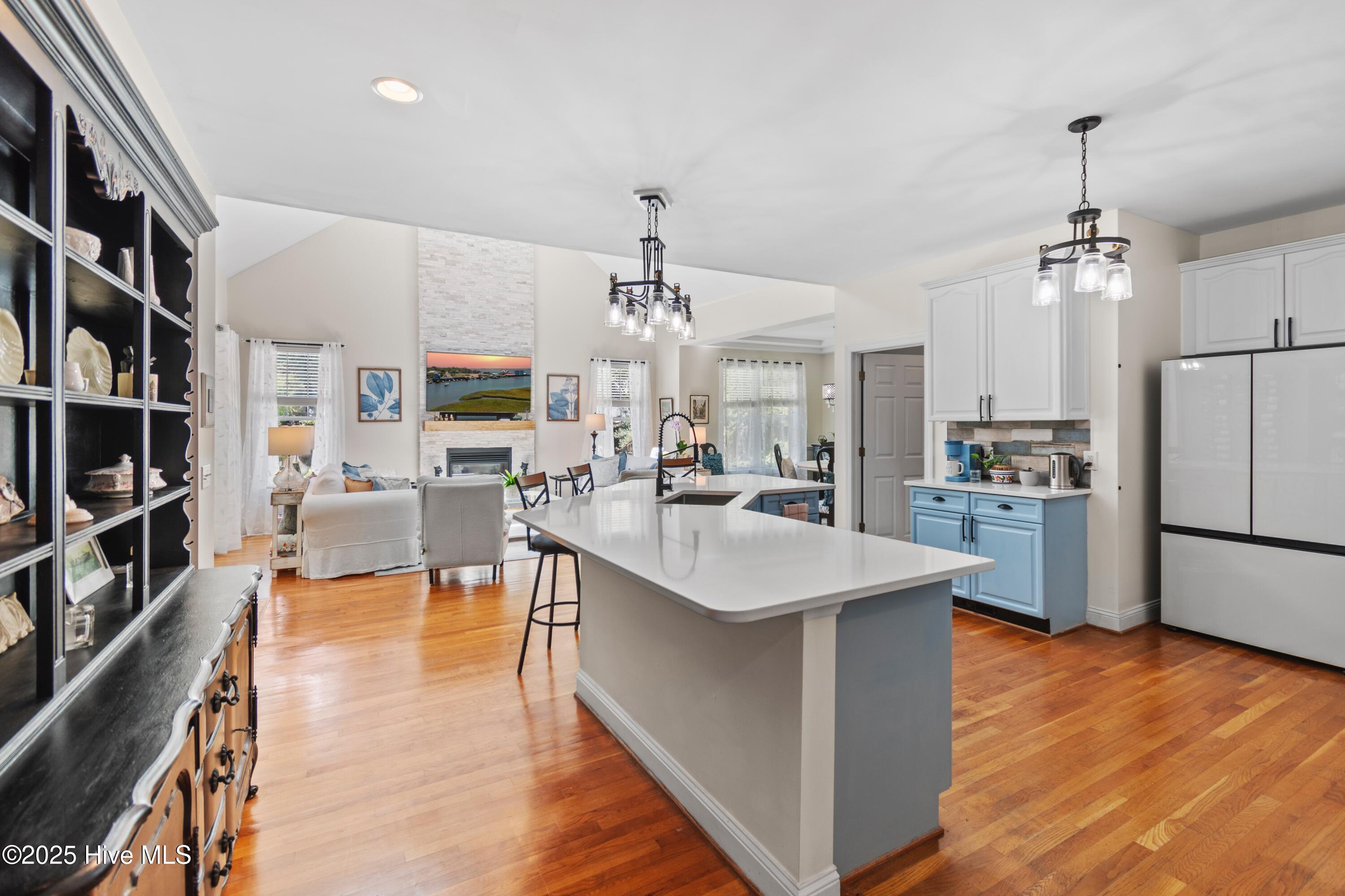 5147 Fernwood Drive