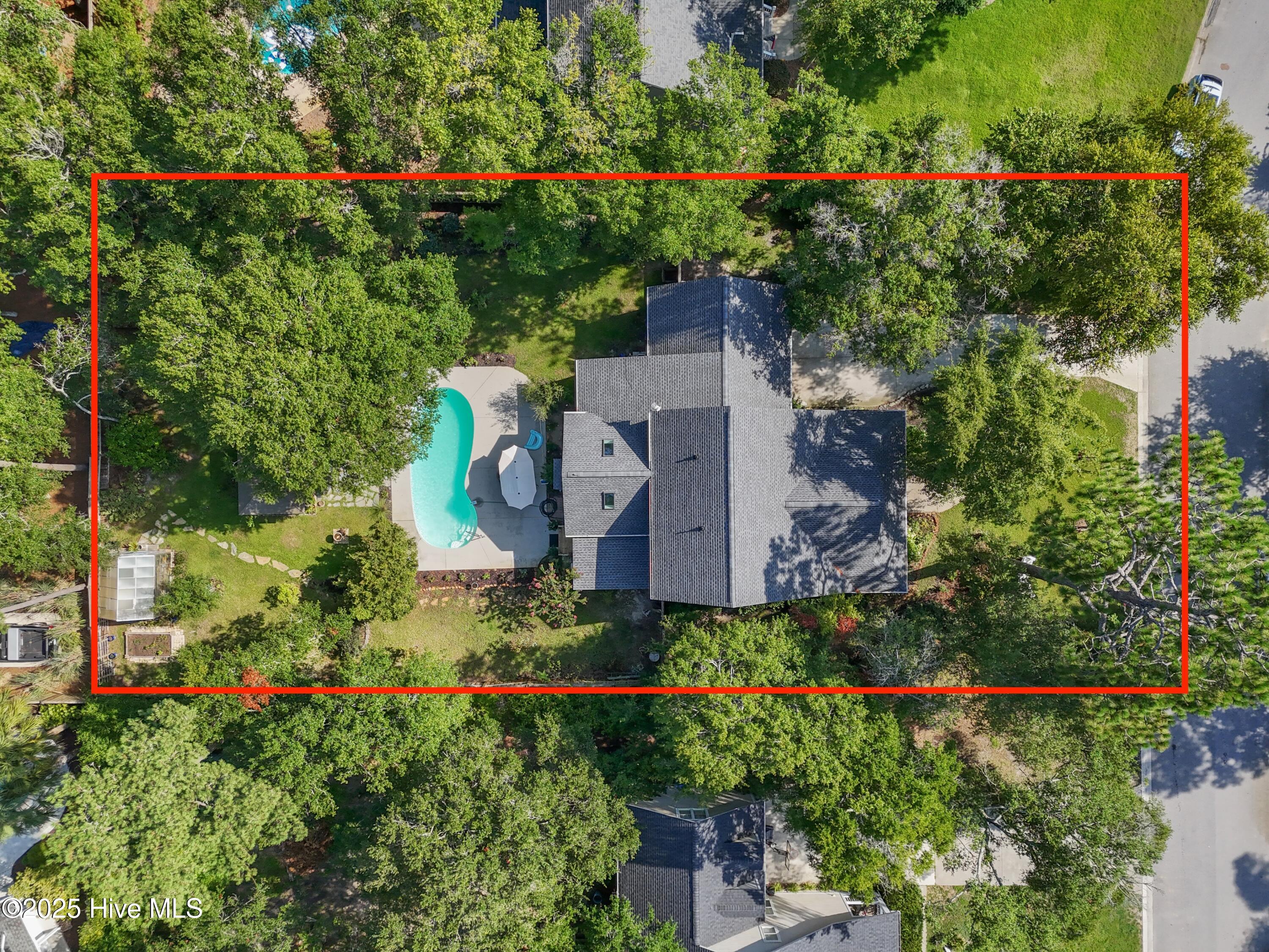 5147 Fernwood Drive