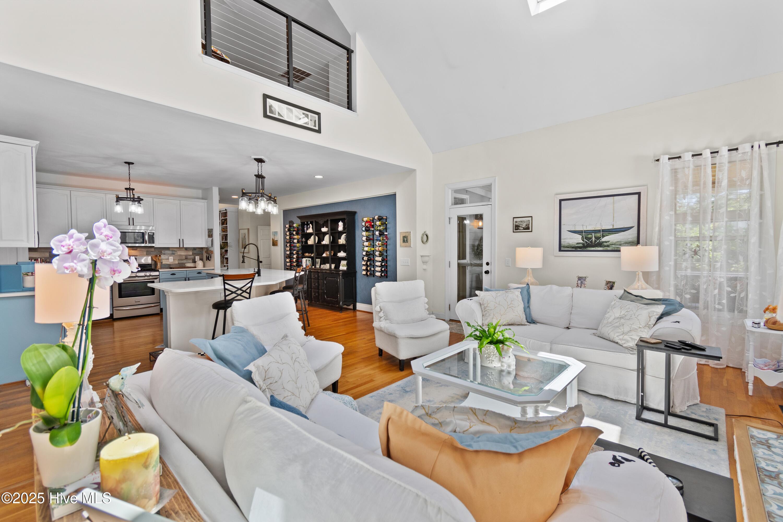 5147 Fernwood Drive
