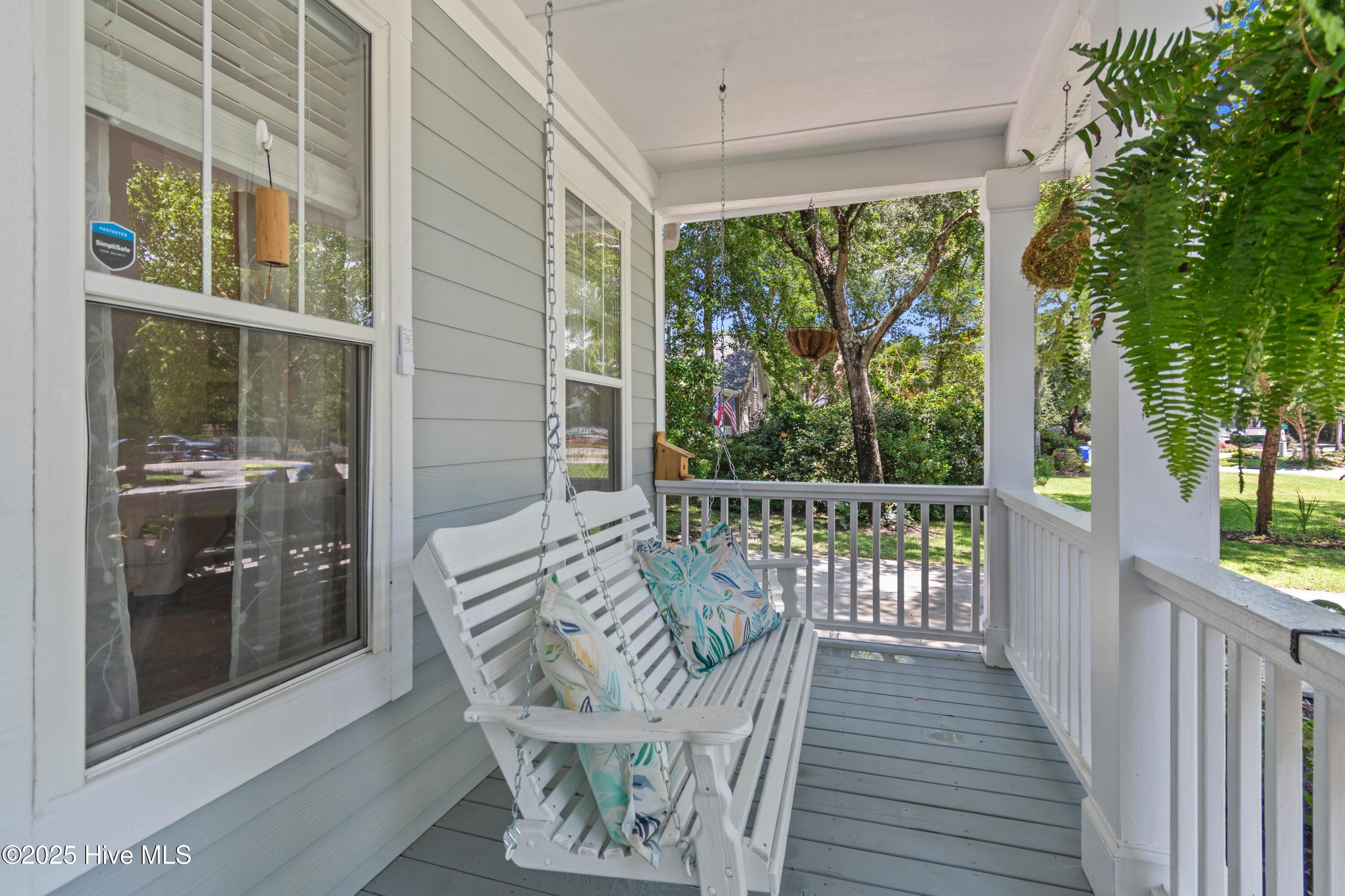 5147 Fernwood Drive