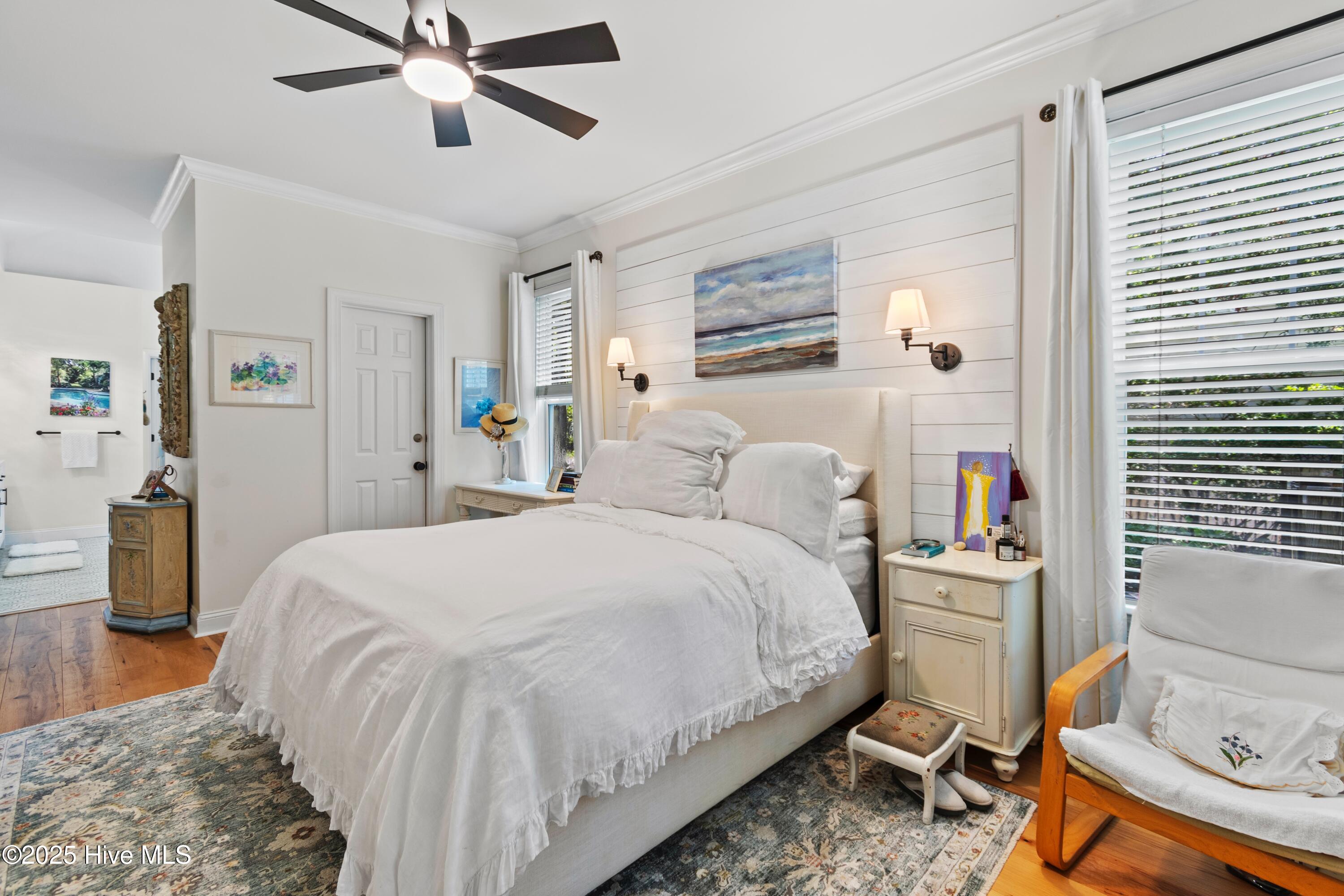 5147 Fernwood Drive