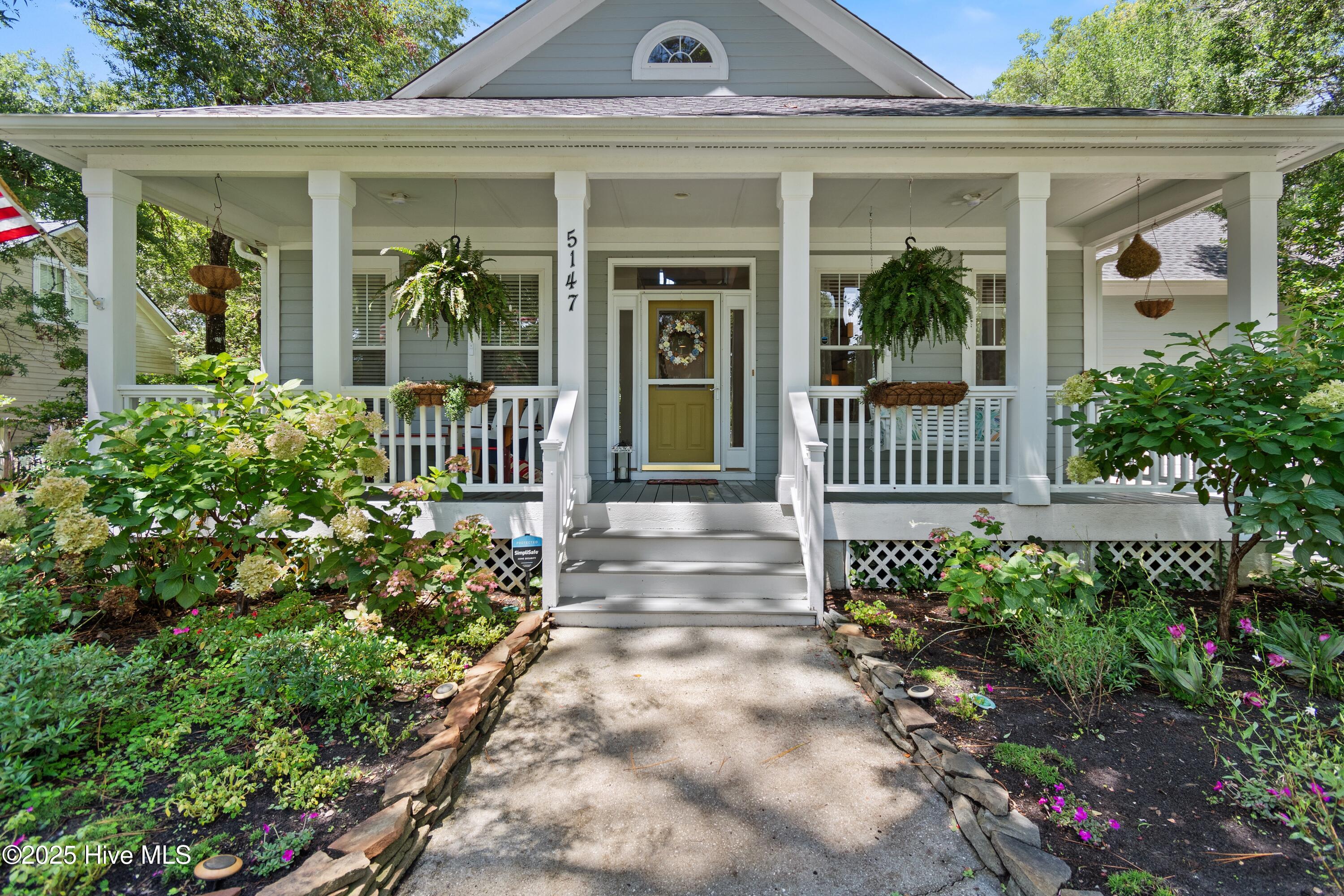 5147 Fernwood Drive