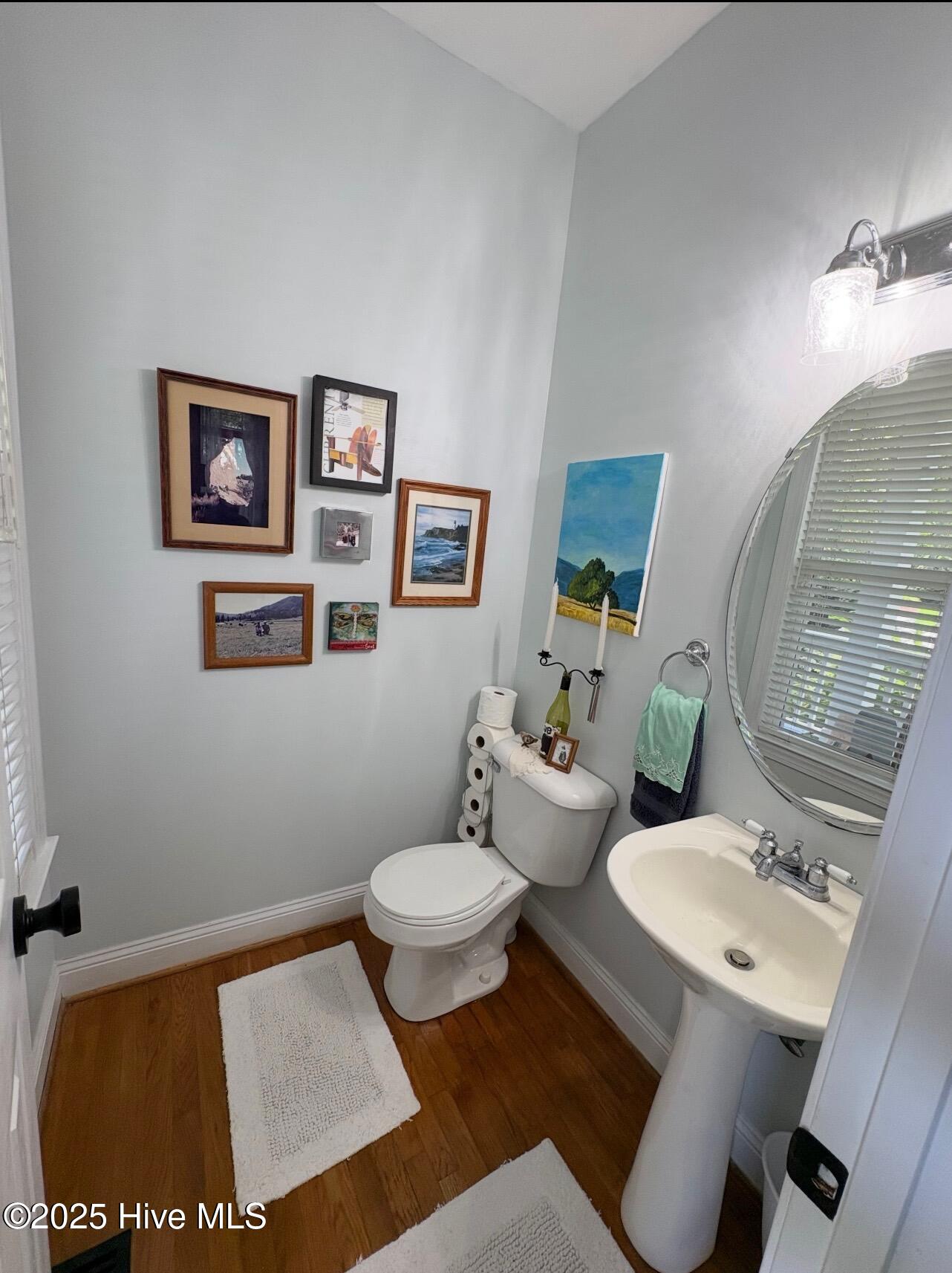 5147 Fernwood Drive