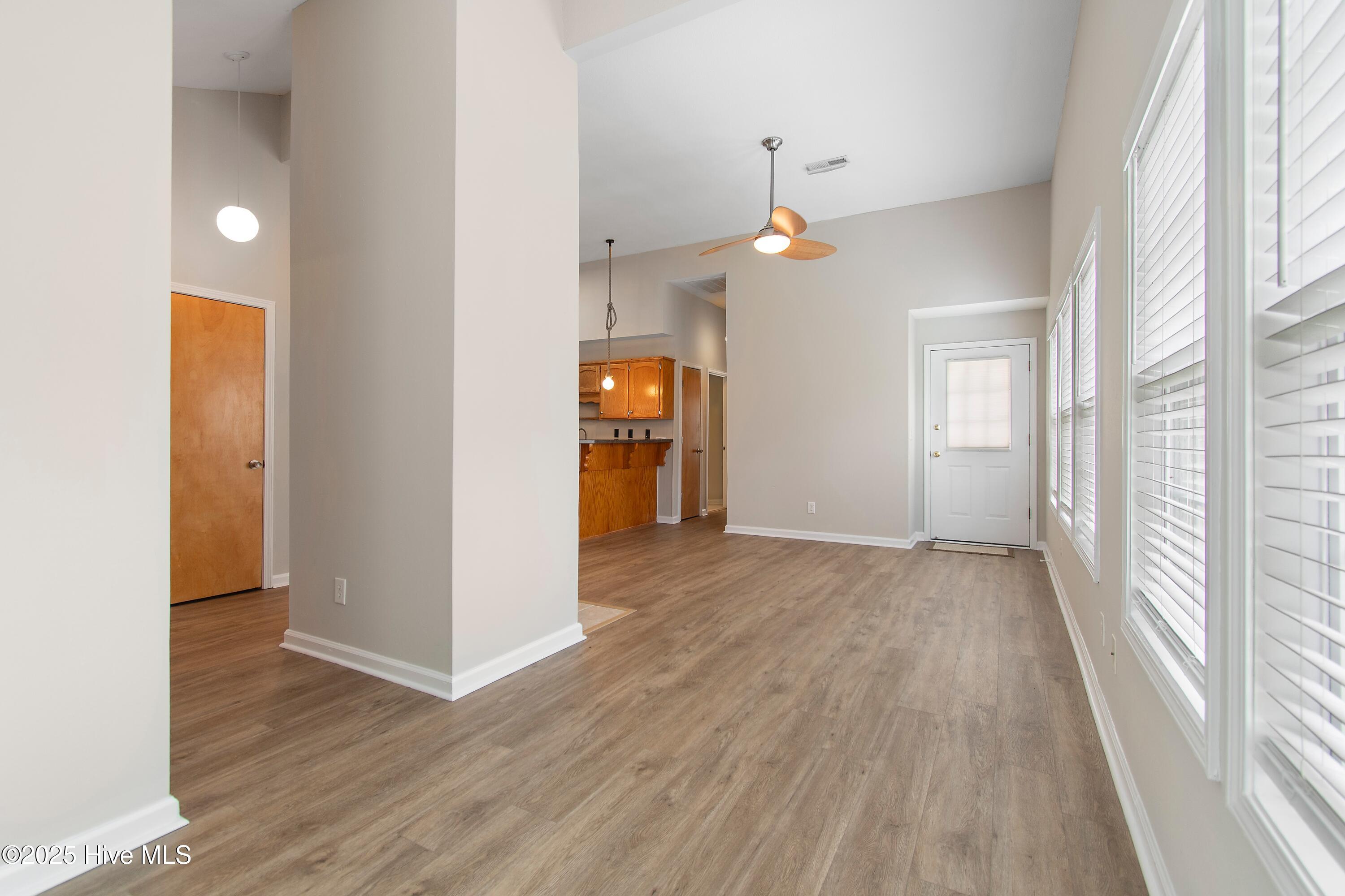 1047 Valley Drive