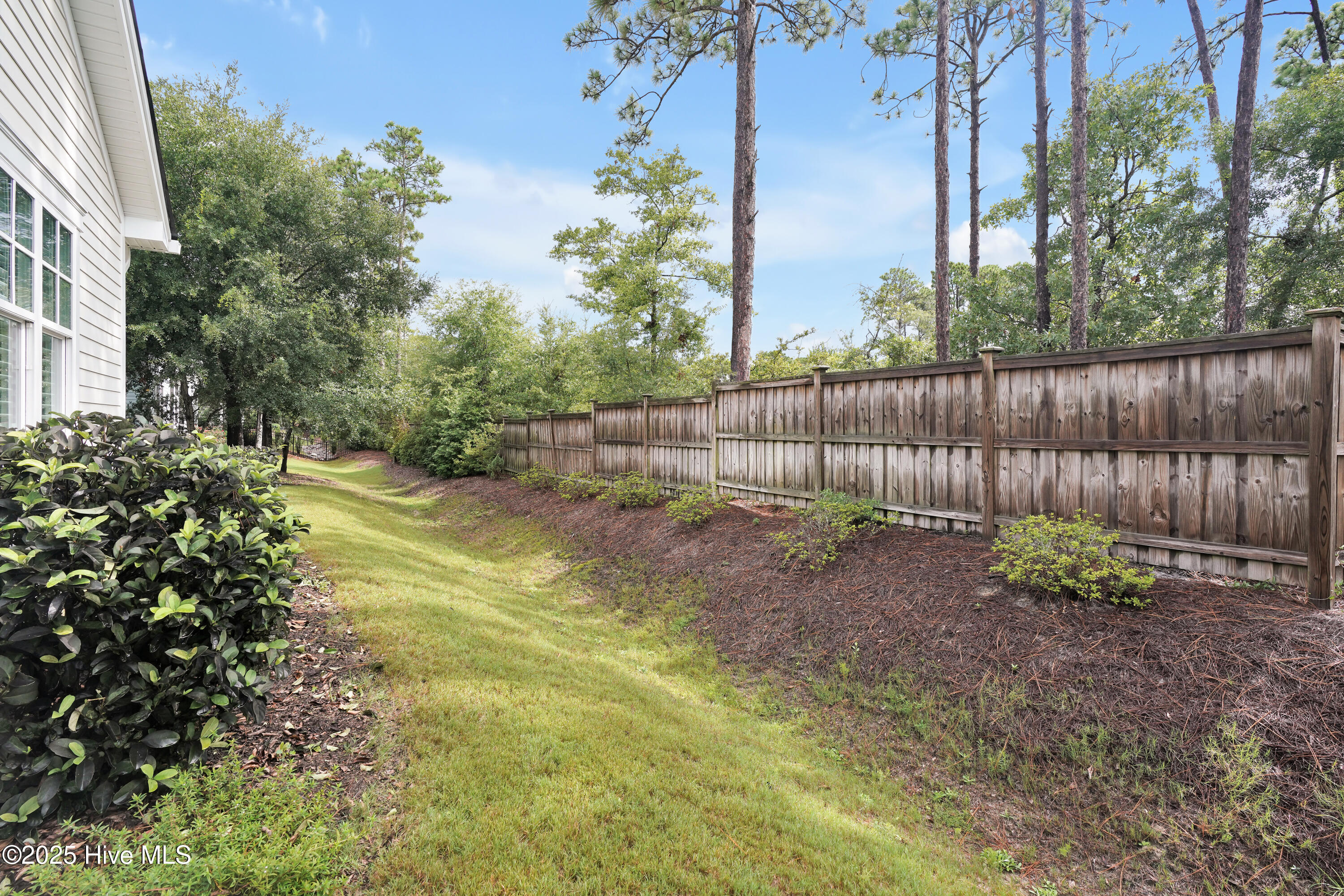 1010 Softwind Way
