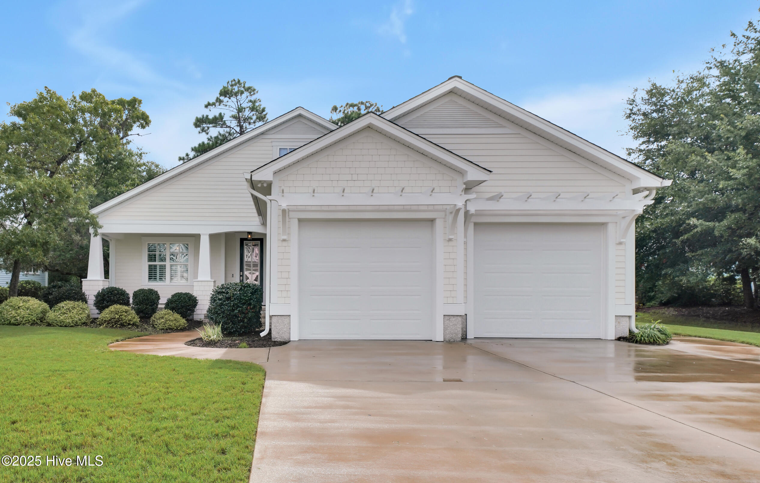 1010 Softwind Way