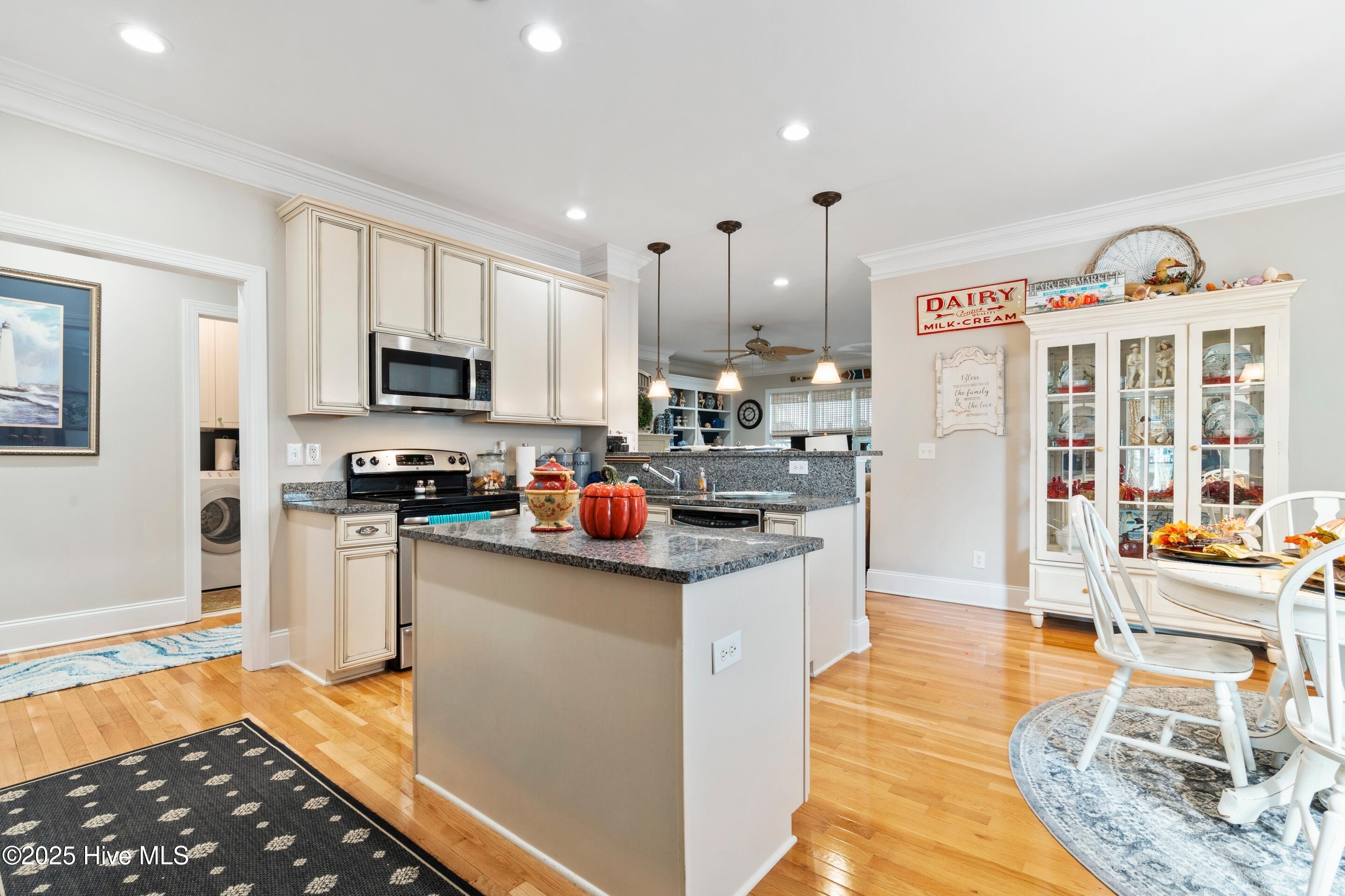 3905 Meeting Place Lane